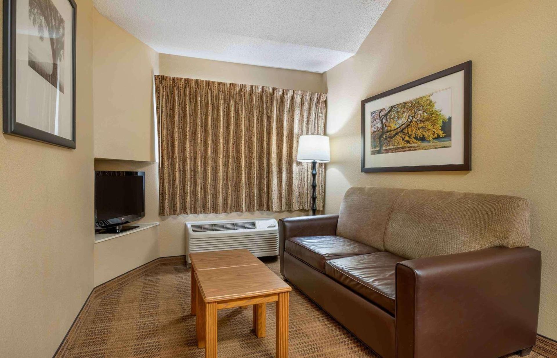 Extended Stay America Suites - Indianapolis - West 86th St photo 23