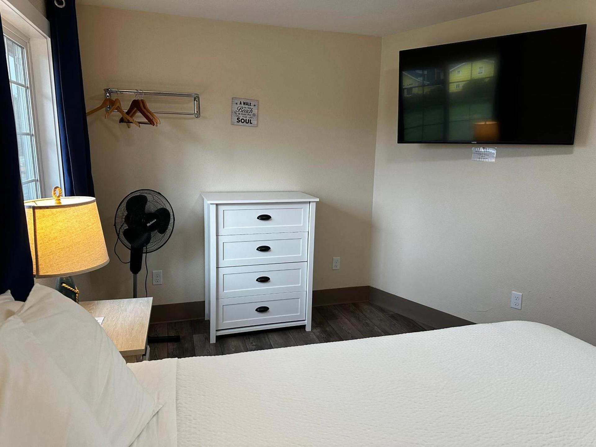 Coastal Inn and Suites photo 51