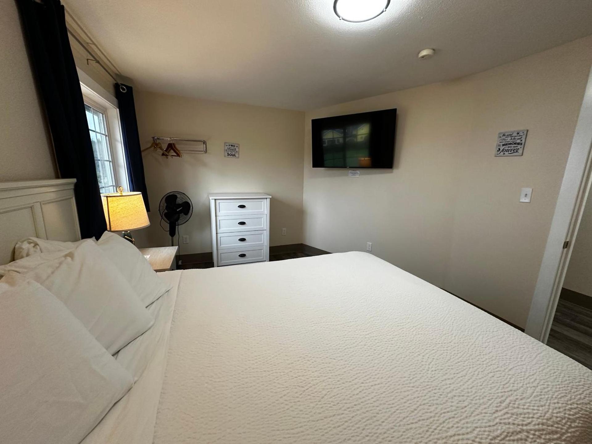 Coastal Inn and Suites photo 52