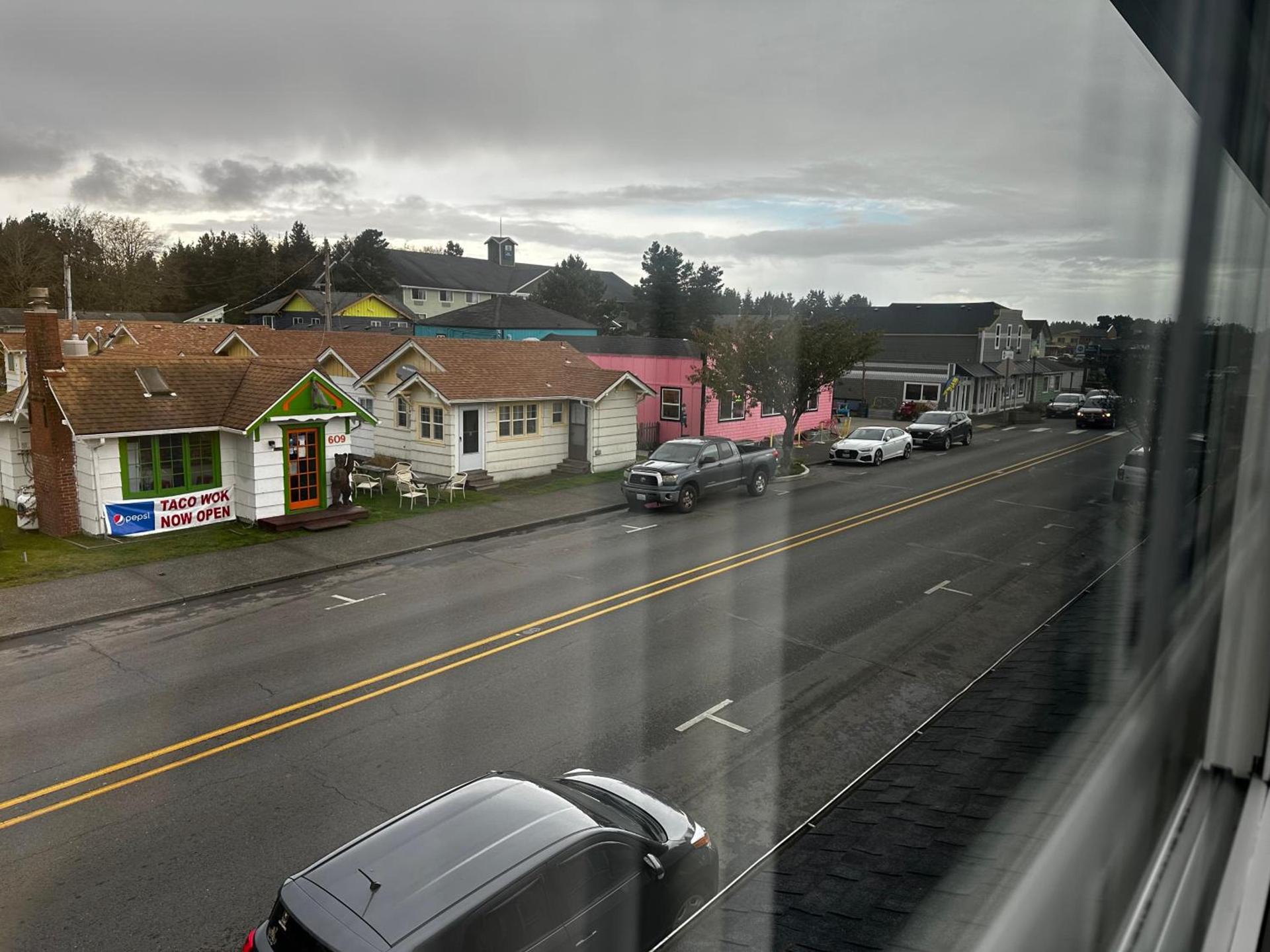 Coastal Inn and Suites photo 58