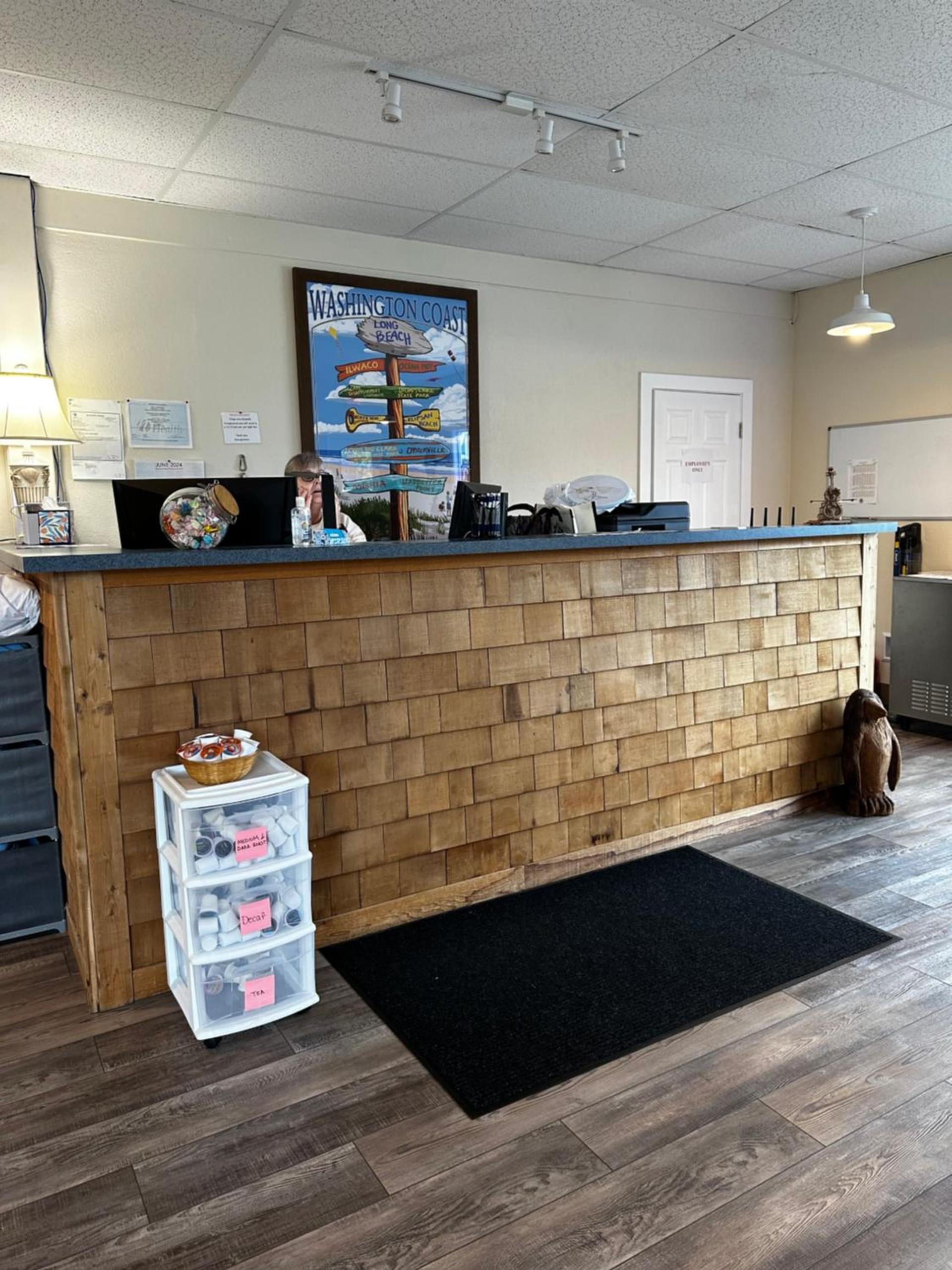 Coastal Inn and Suites photo 11