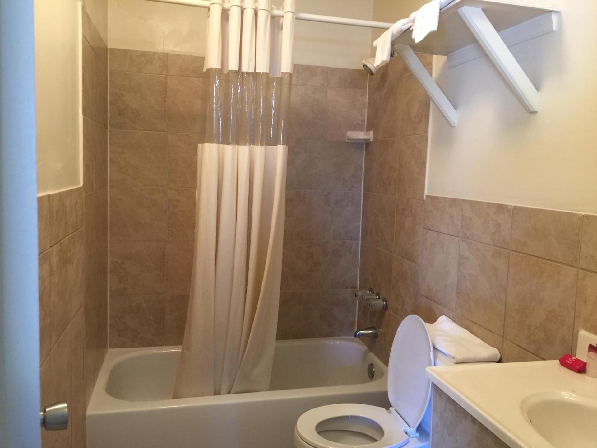 Coastal Motel photo 7