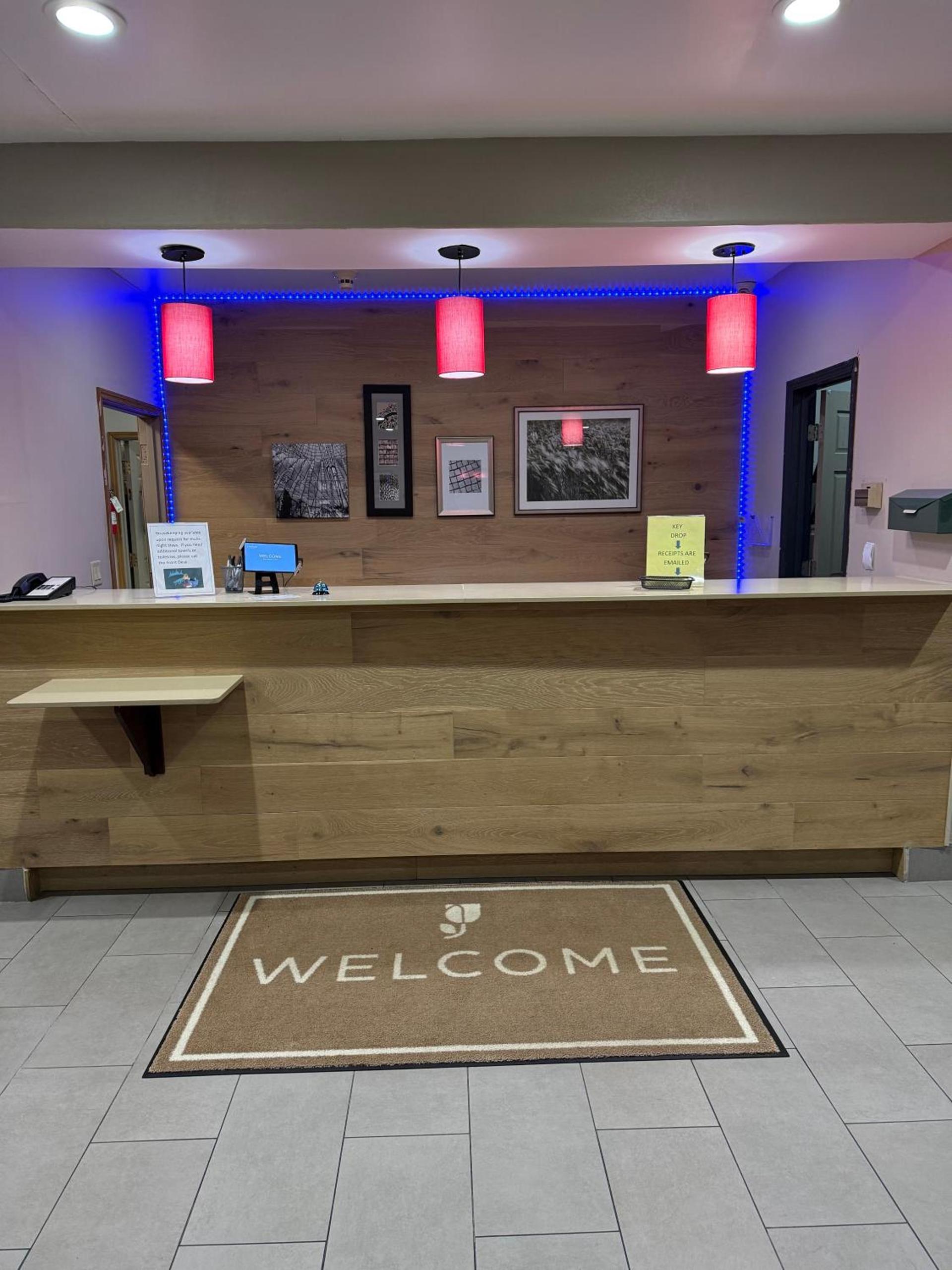 Country Inn & Suites by Radisson, Elgin, IL photo 4