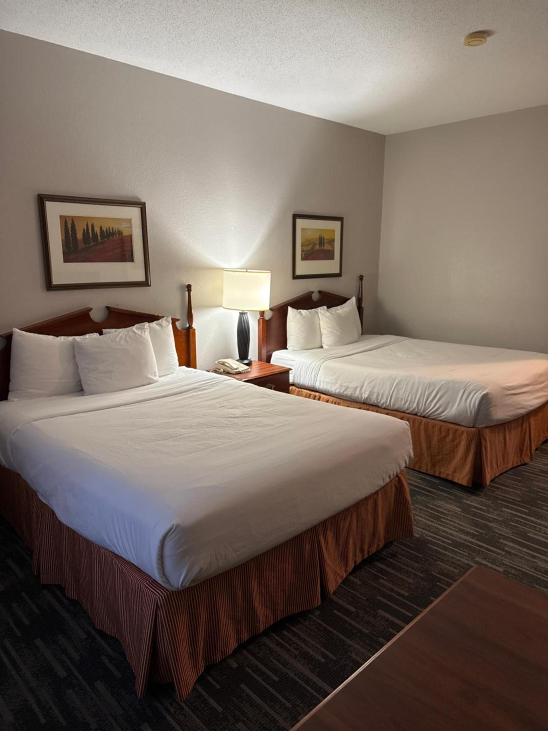 Country Inn & Suites by Radisson, Elgin, IL photo 30
