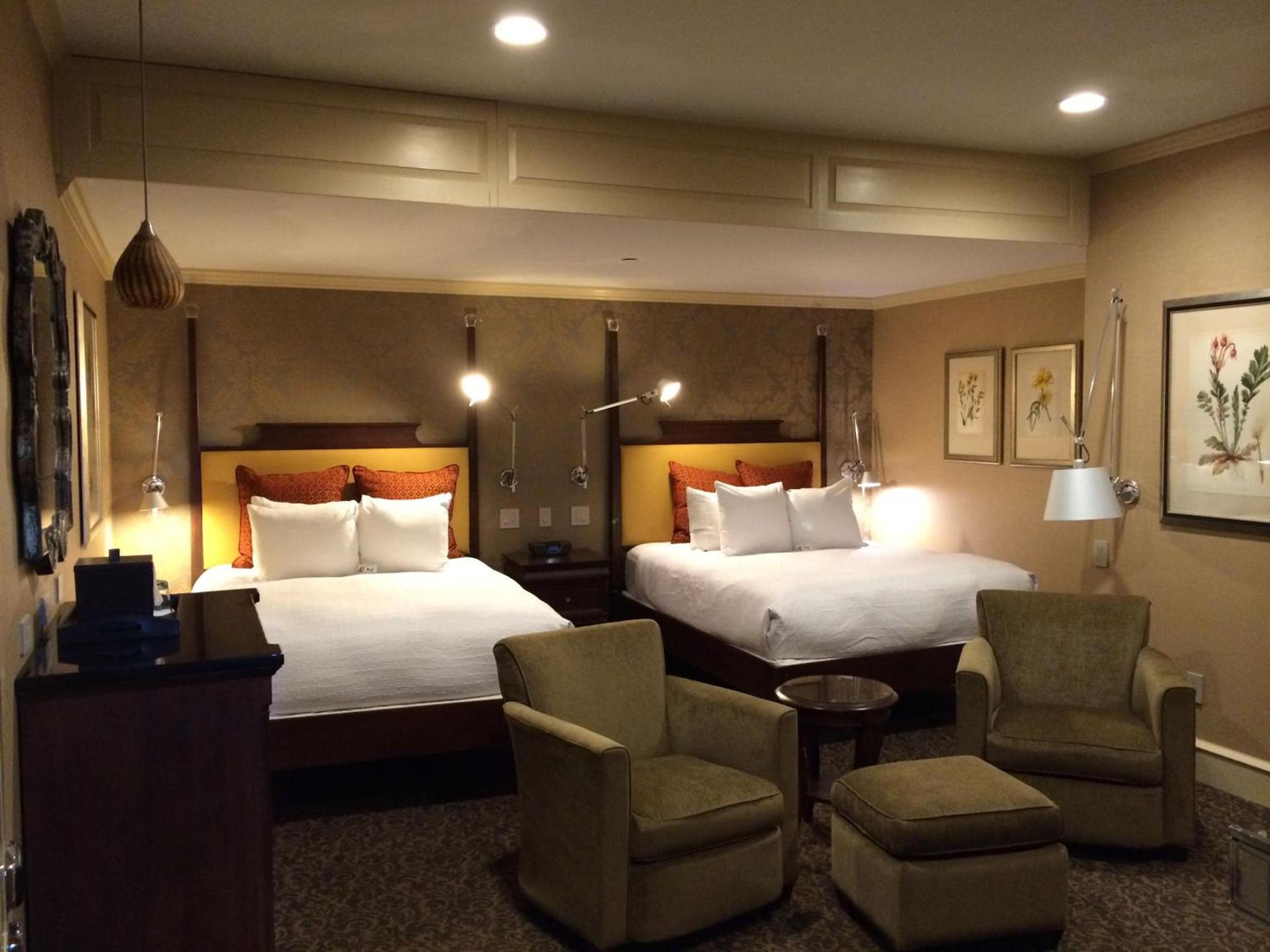 Chestnut Hill Hotel photo 26