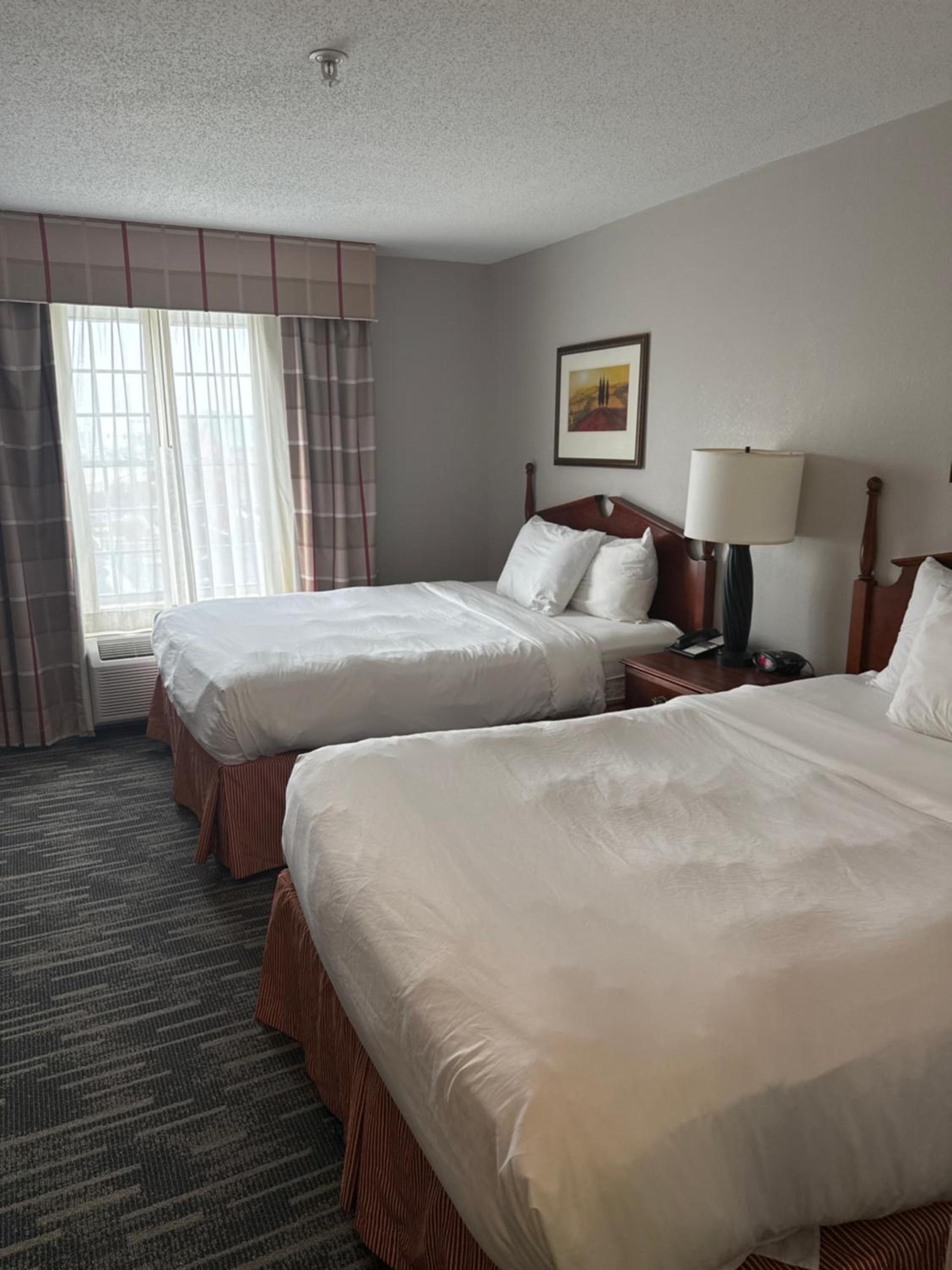 Country Inn & Suites by Radisson, Elgin, IL photo 40