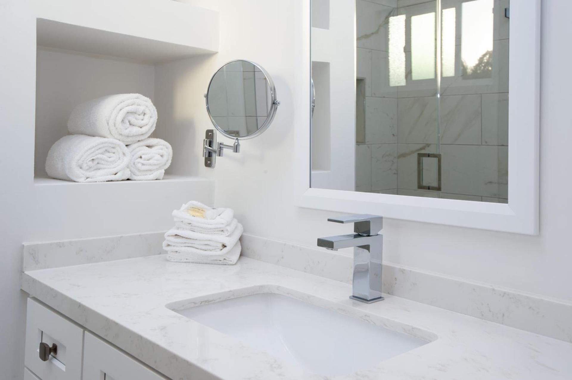 Studio City Court Yard Hotel photo 43