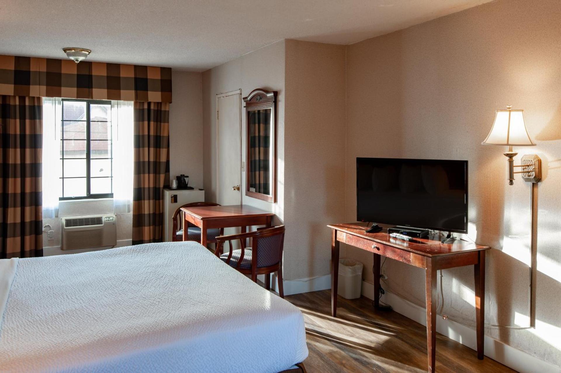 Studio City Court Yard Hotel photo 46