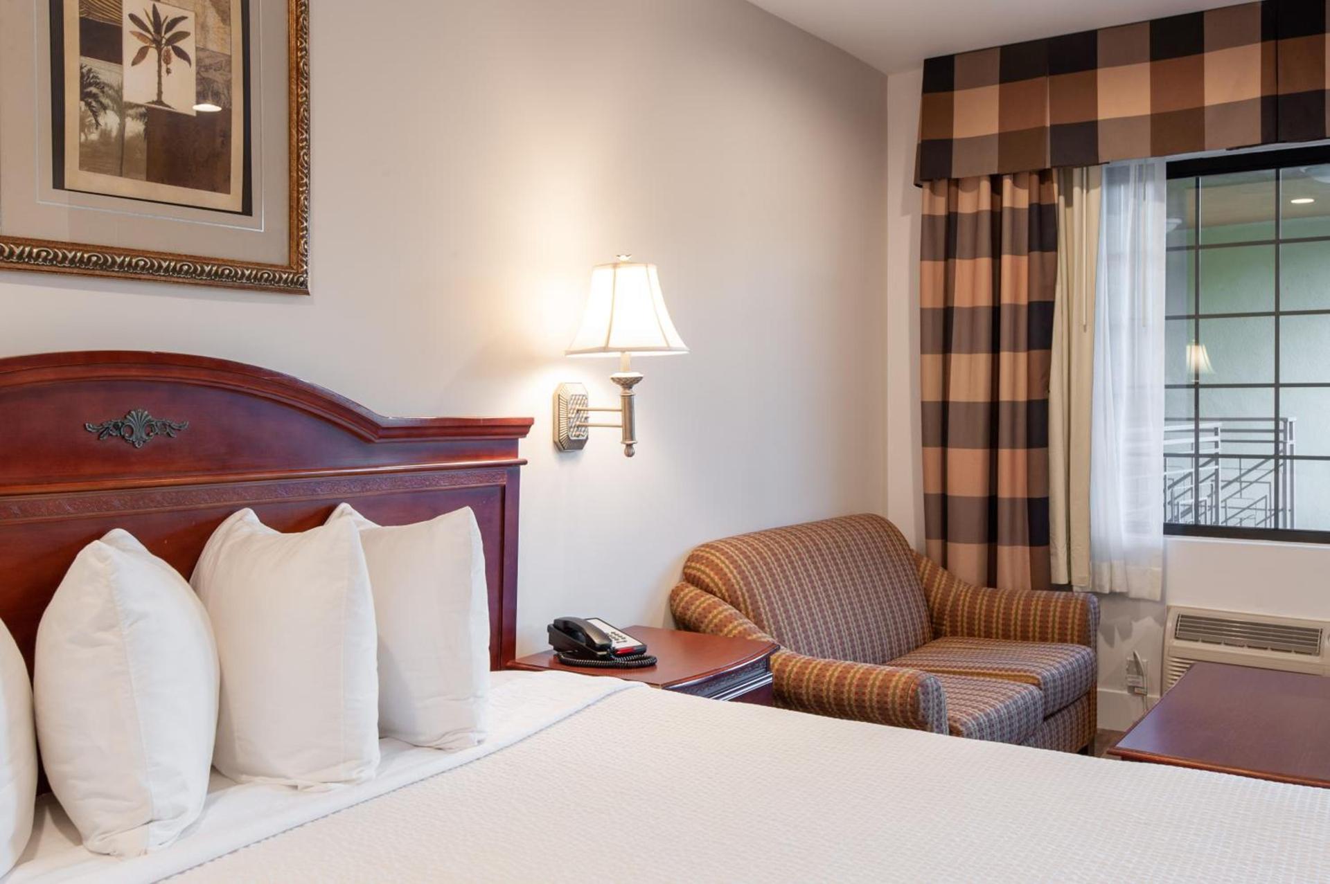 Studio City Court Yard Hotel photo 47