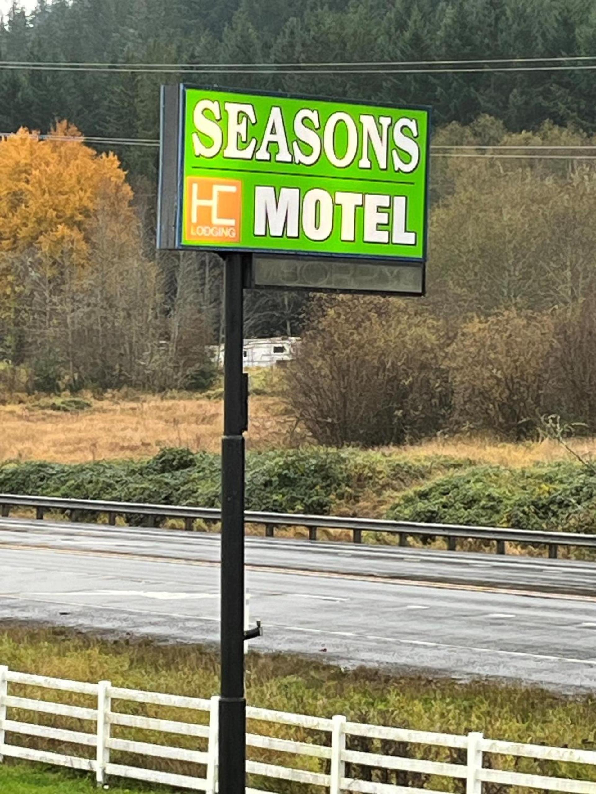 Seasons Motel photo 20