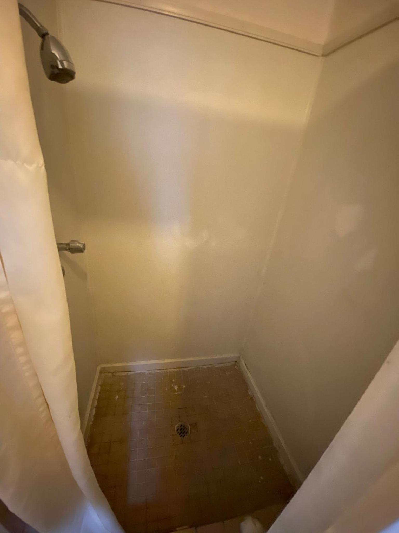 Tacoma Center Motel photo 12