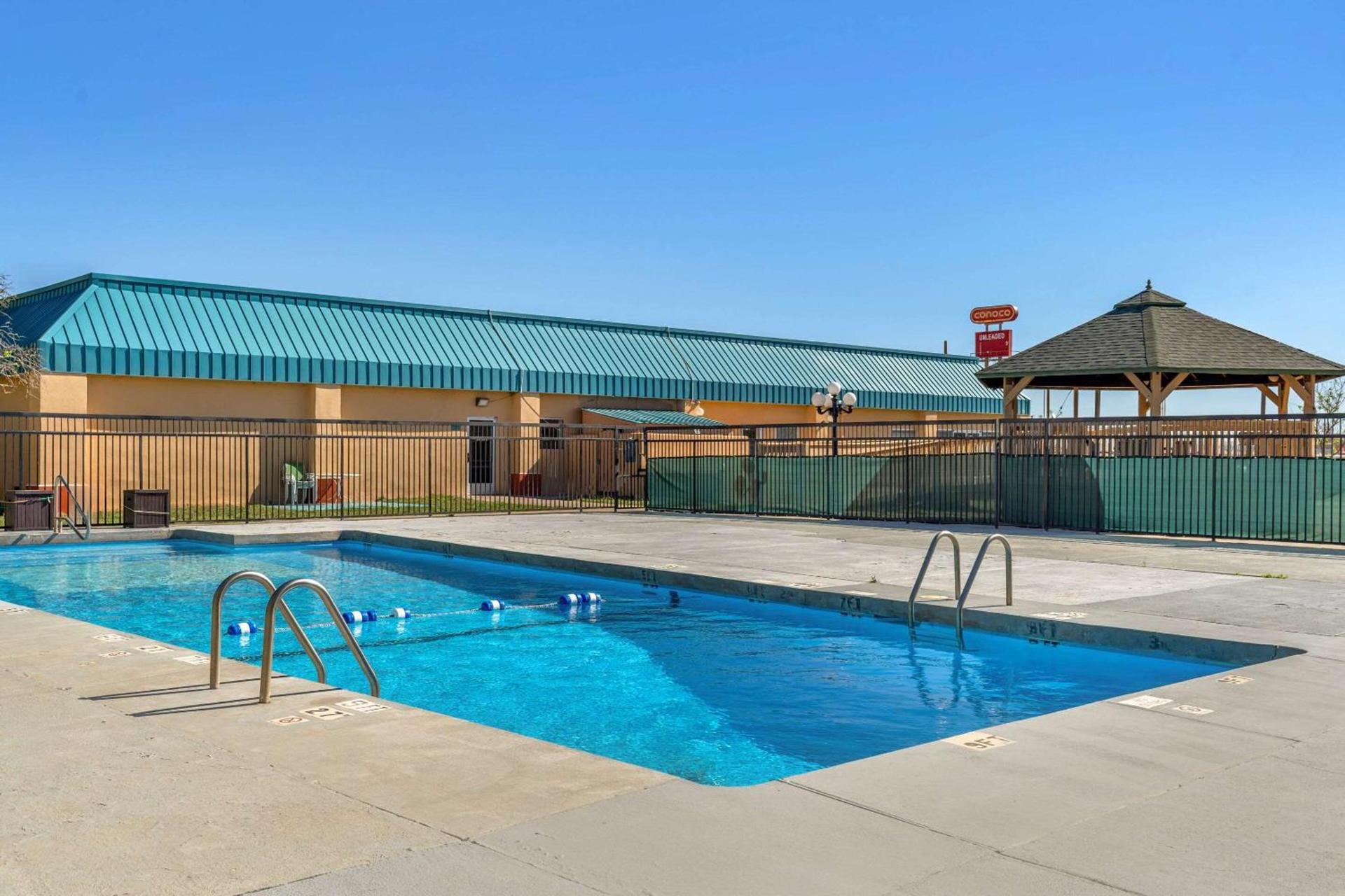 Quality Inn Tucumcari photo 26