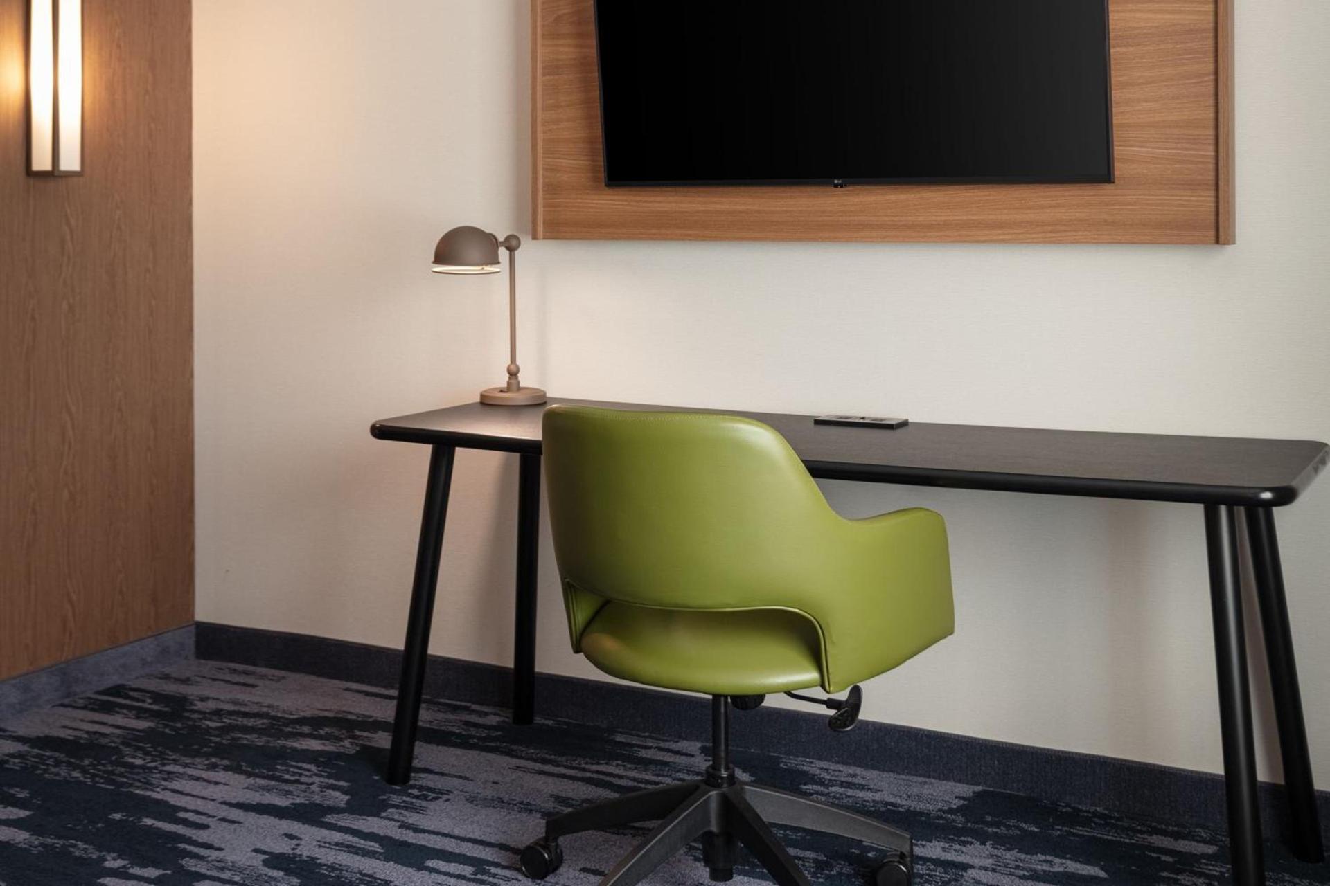 Fairfield by Marriott Inn & Suites Omaha at MH Landing photo 20