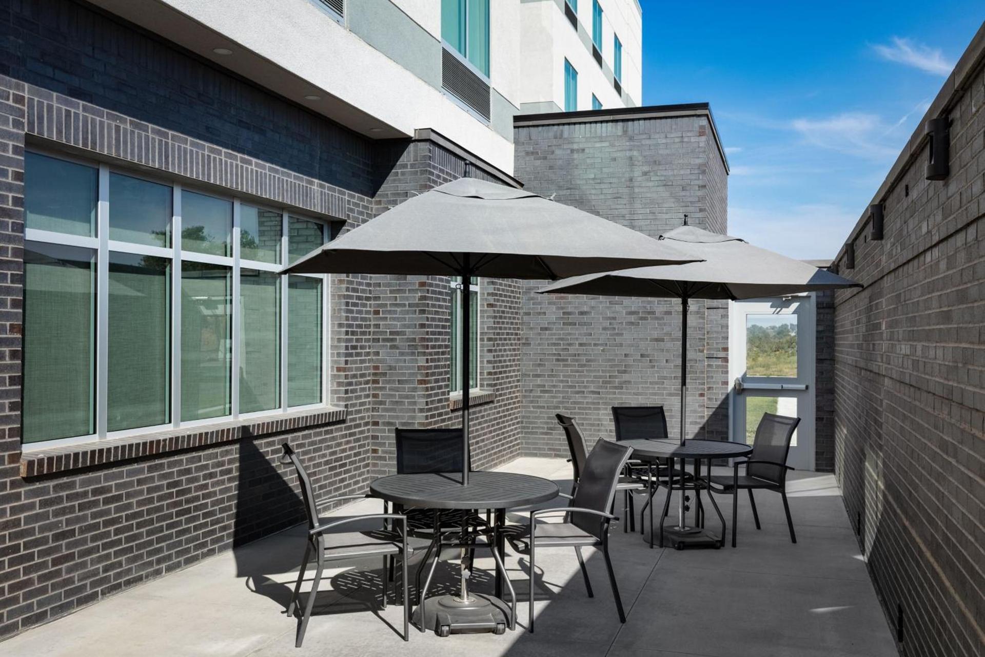 Fairfield by Marriott Inn & Suites Omaha at MH Landing photo 23