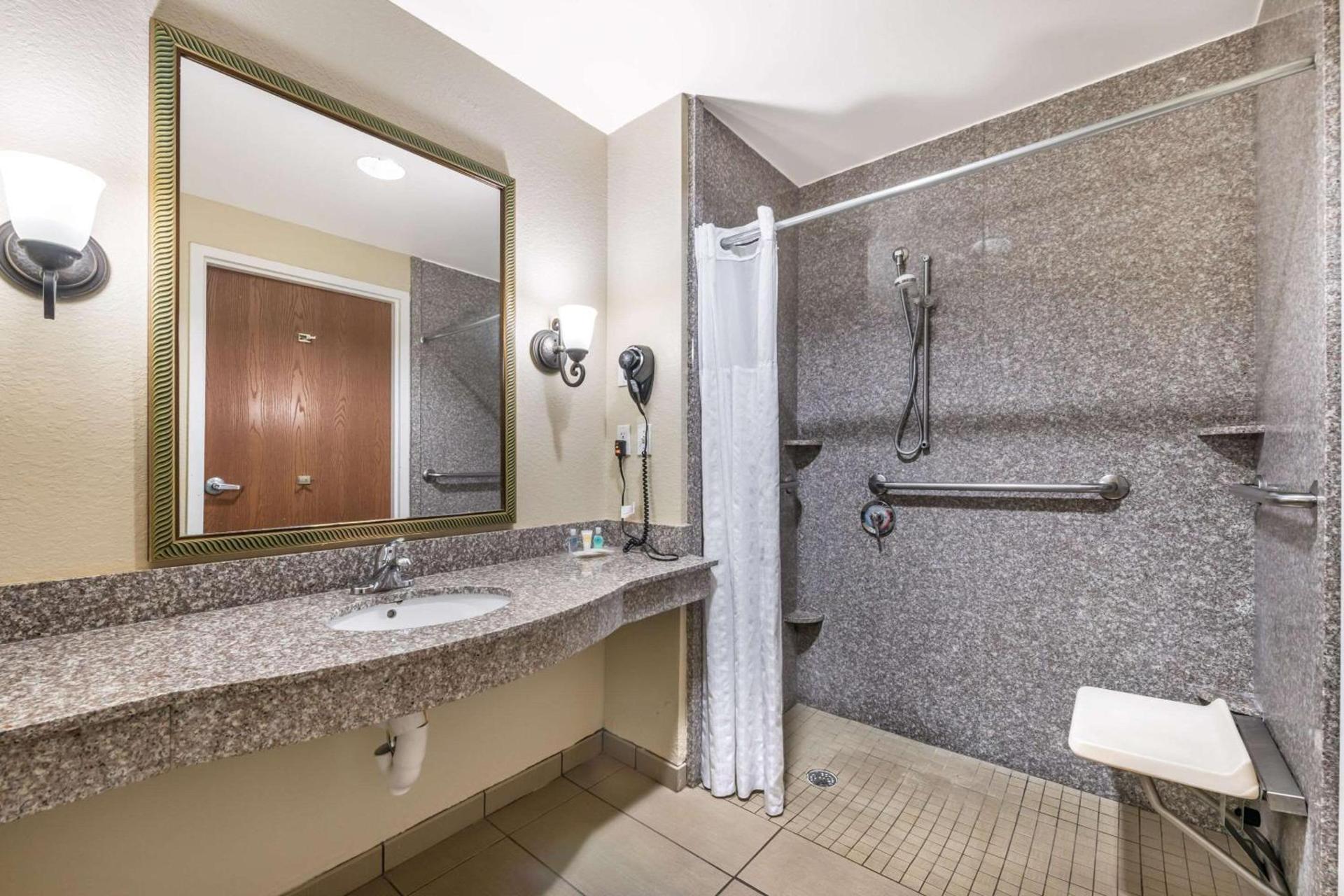 Comfort Suites Ocala North photo 9