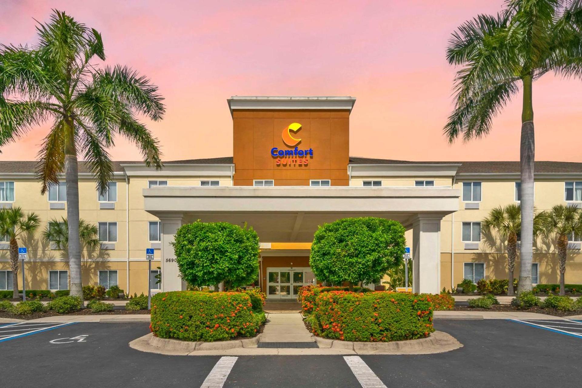 Comfort Suites Sarasota-Siesta Key photo 4