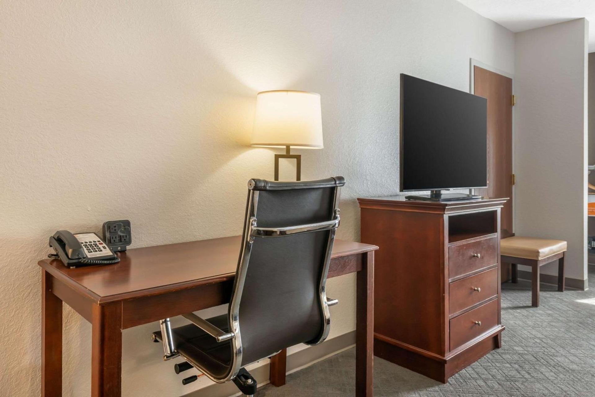 Comfort Suites Ocala North photo 12