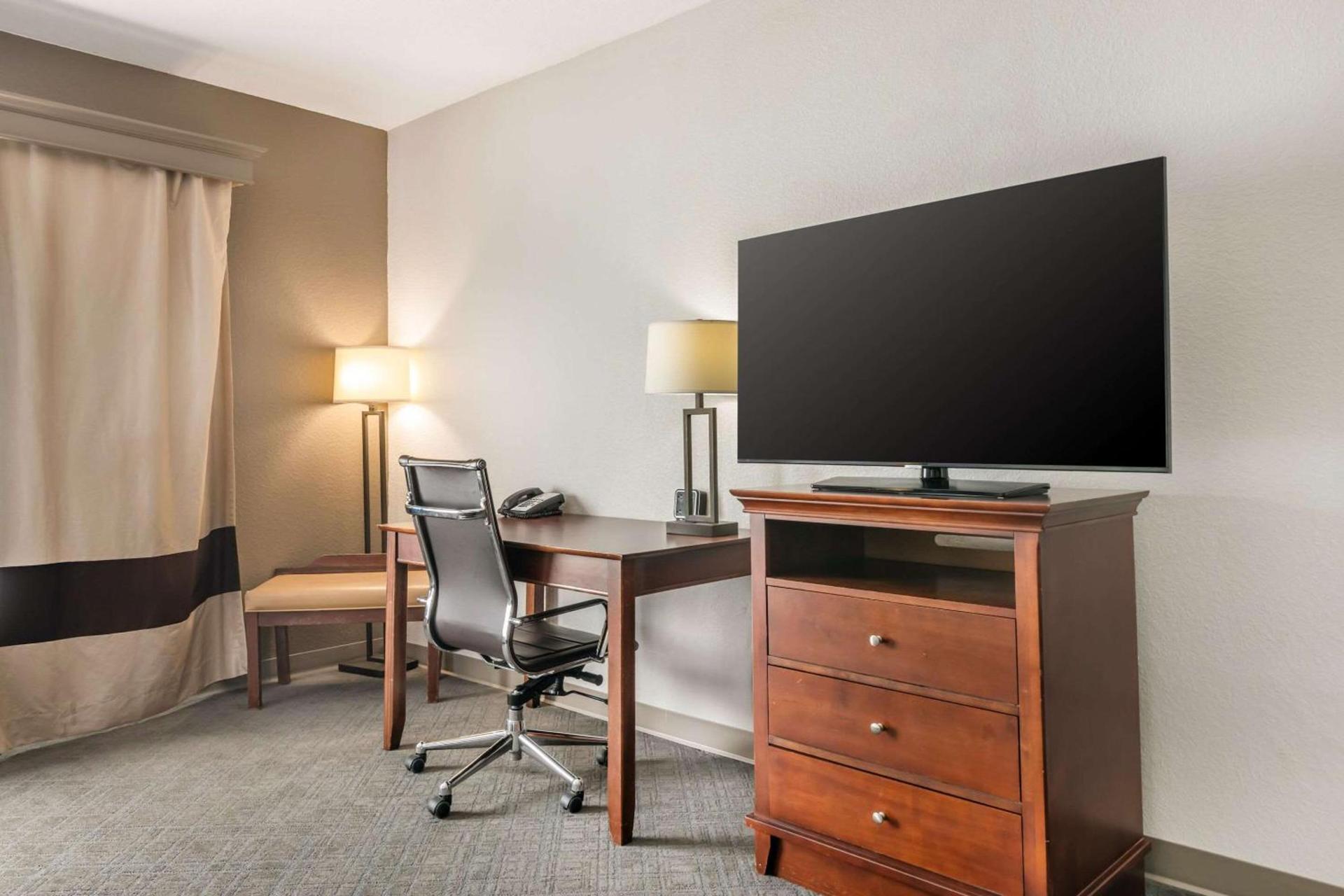 Comfort Suites Ocala North photo 25