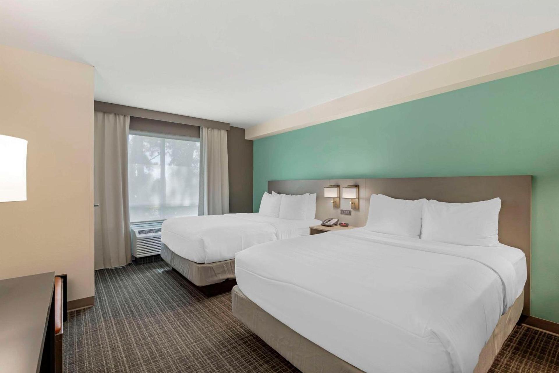 Comfort Suites Valdosta Mall Area photo 17