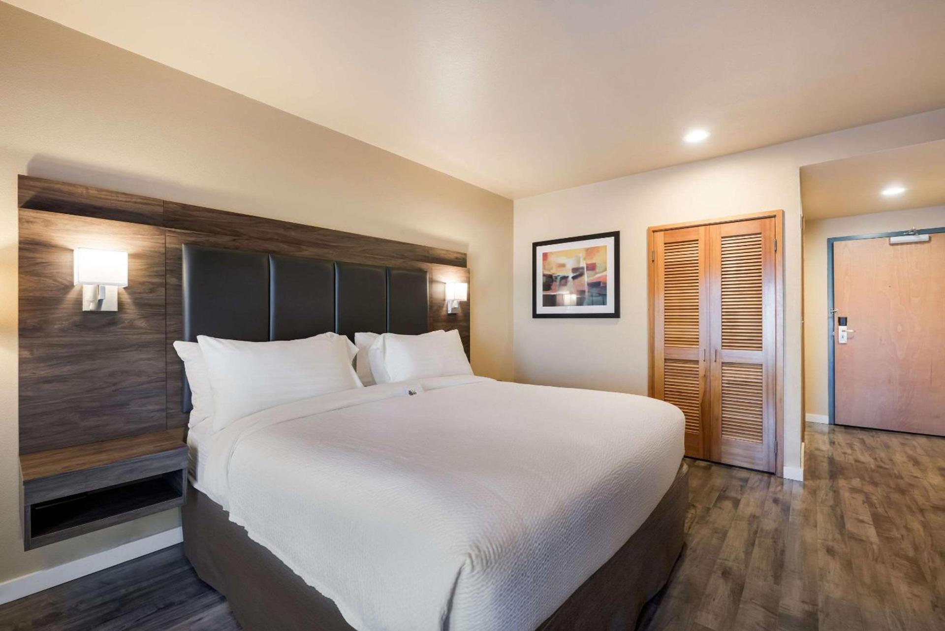 Inn at Port Gardner-Everett Waterfront, an Ascend Collection Hotel photo 21