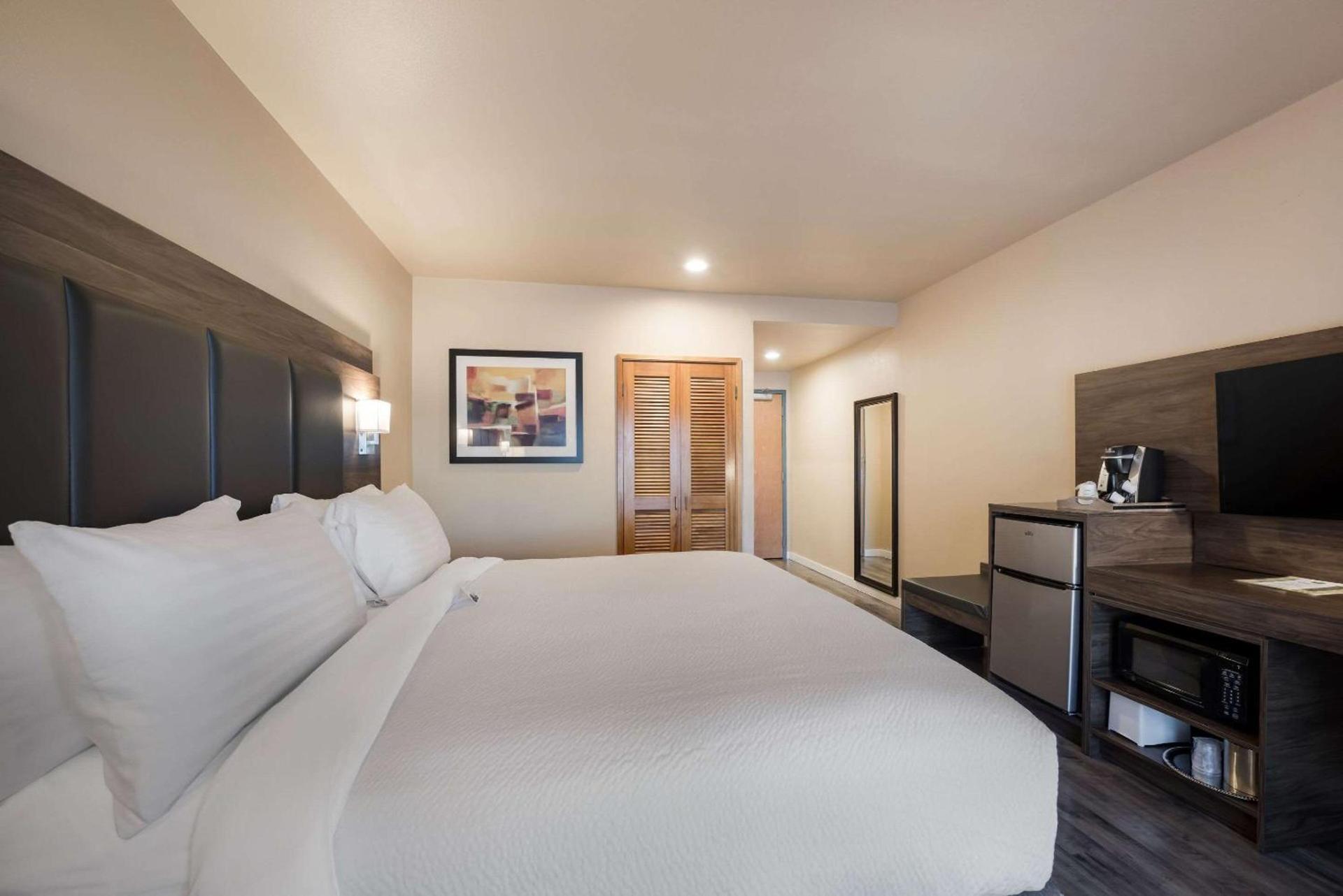 Inn at Port Gardner-Everett Waterfront, an Ascend Collection Hotel photo 22