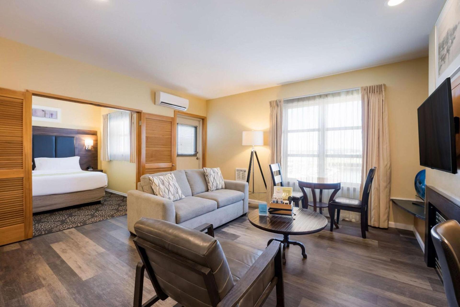 Inn at Port Gardner-Everett Waterfront, an Ascend Collection Hotel photo 31