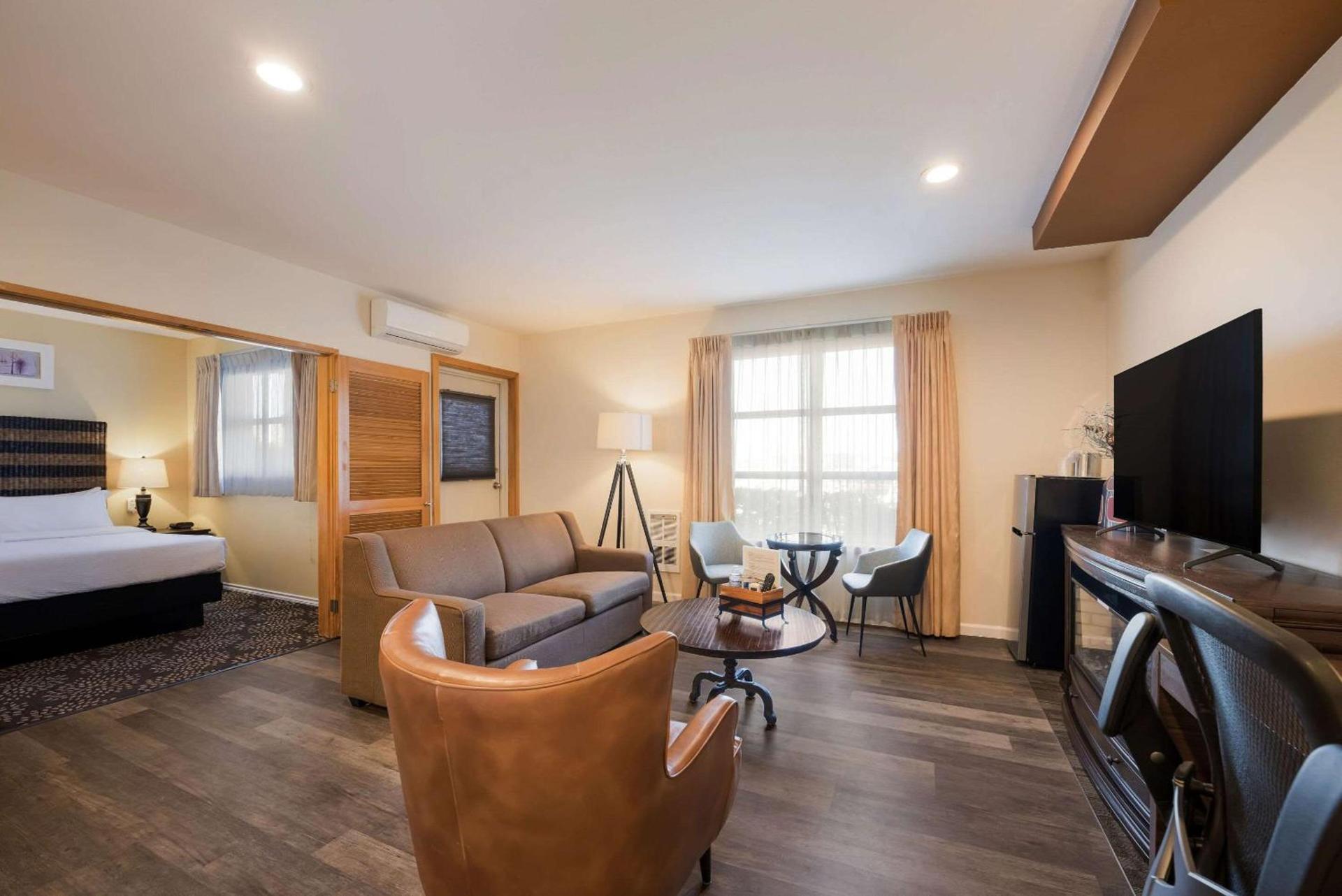 Inn at Port Gardner-Everett Waterfront, an Ascend Collection Hotel photo 38