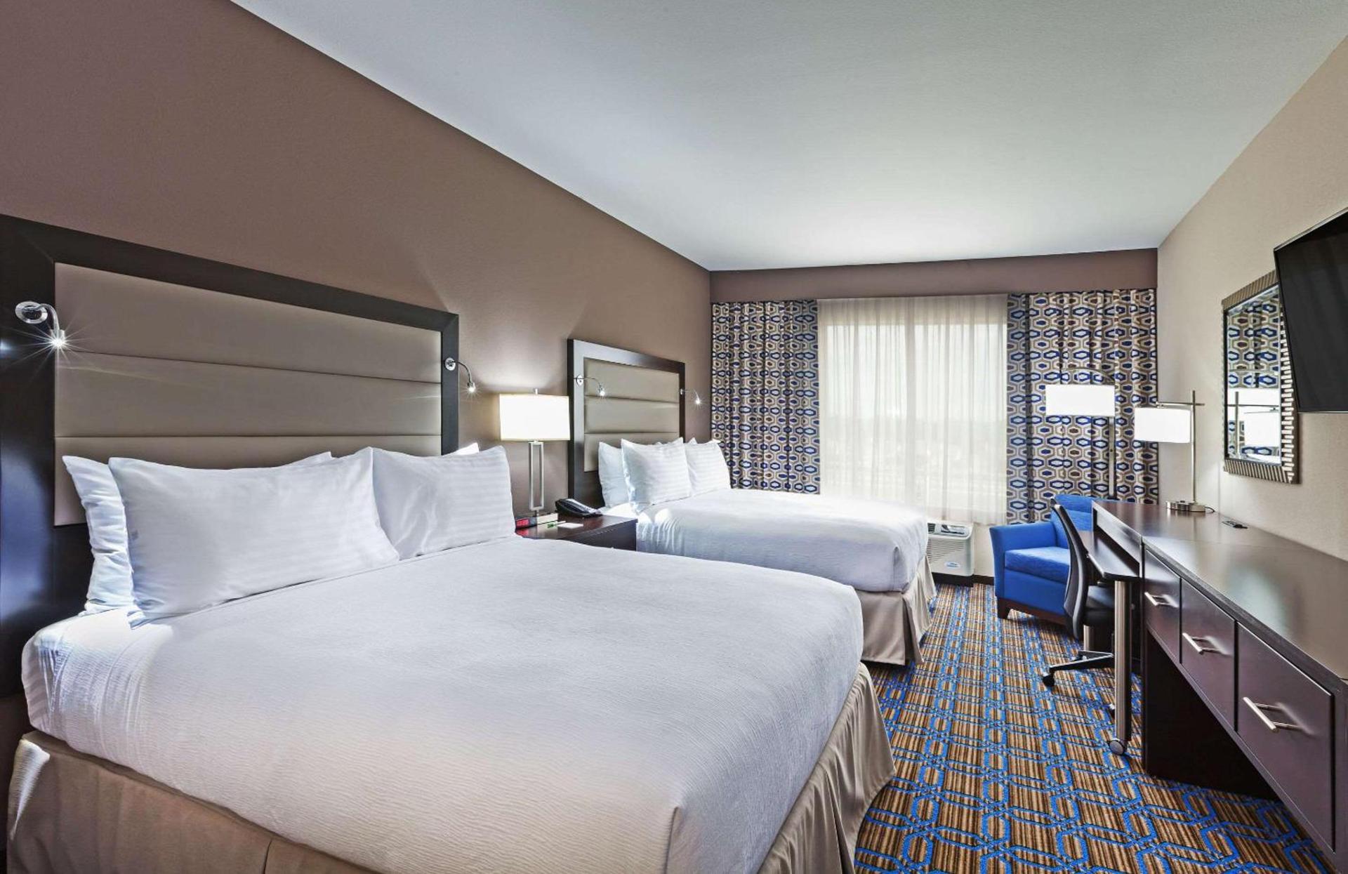 Clarion Hotel The Colony - Plano West photo 21