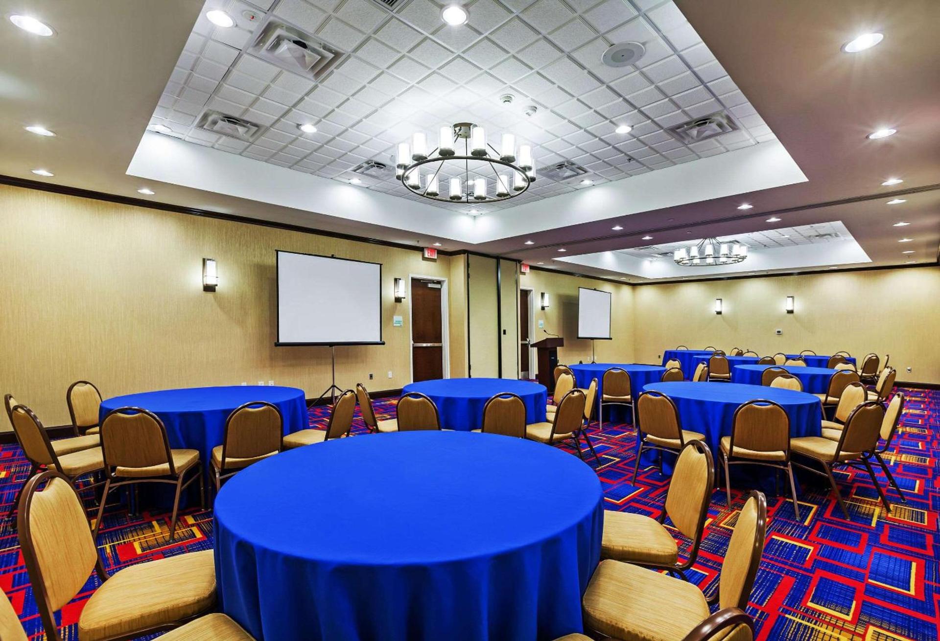 Clarion Hotel The Colony - Plano West photo 67