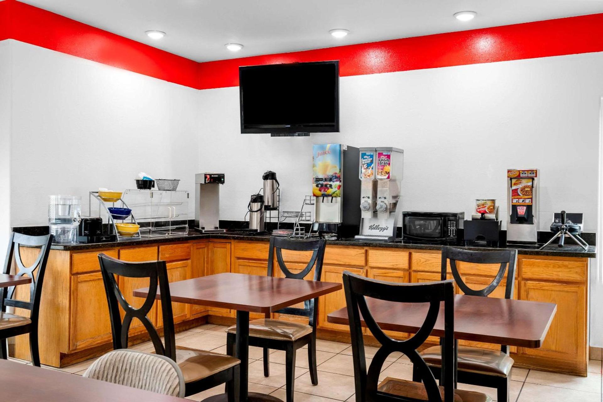 Econo Lodge Panguitch near Bryce Canyon photo 36