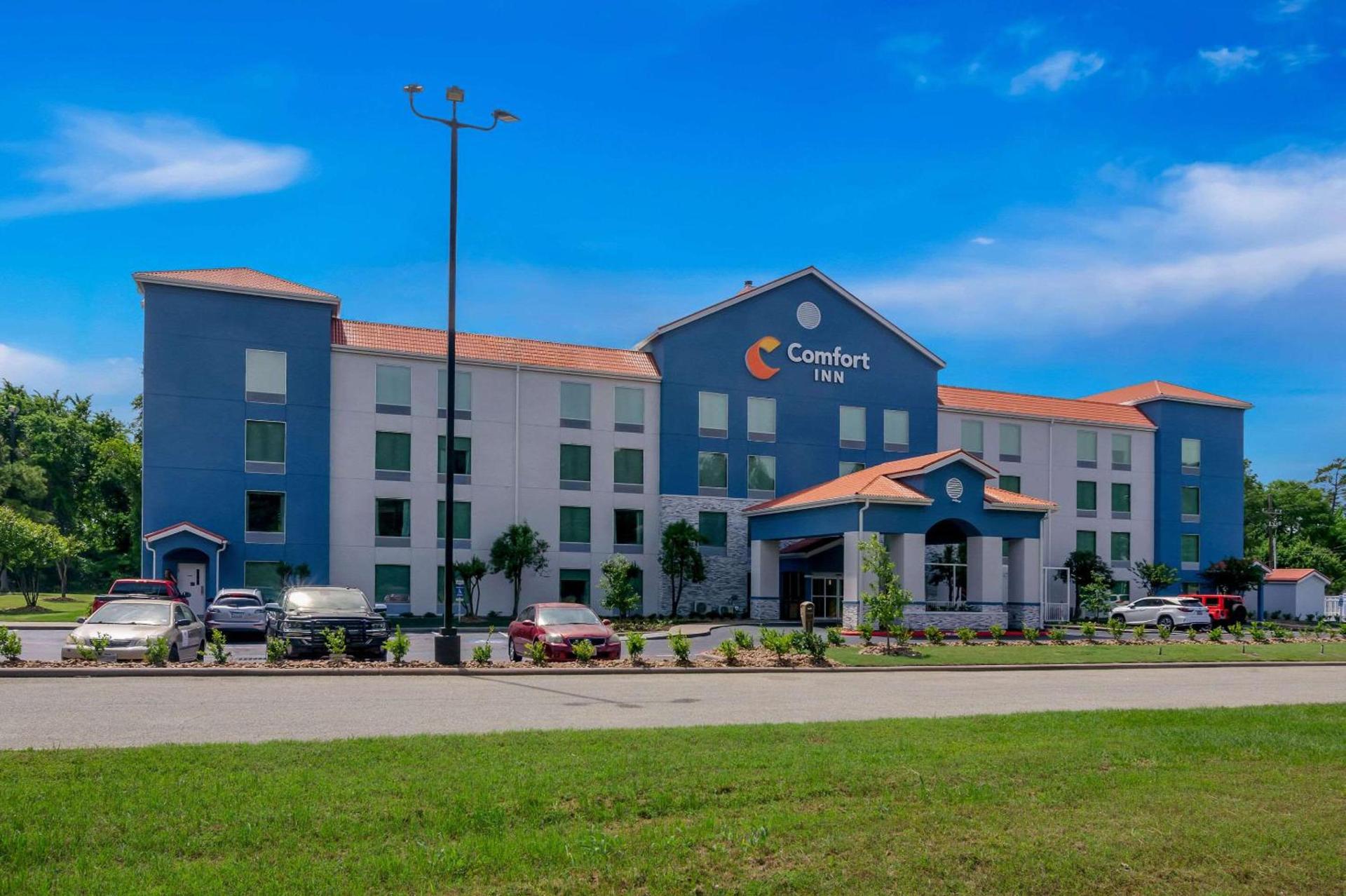Comfort Inn Conroe photo 2
