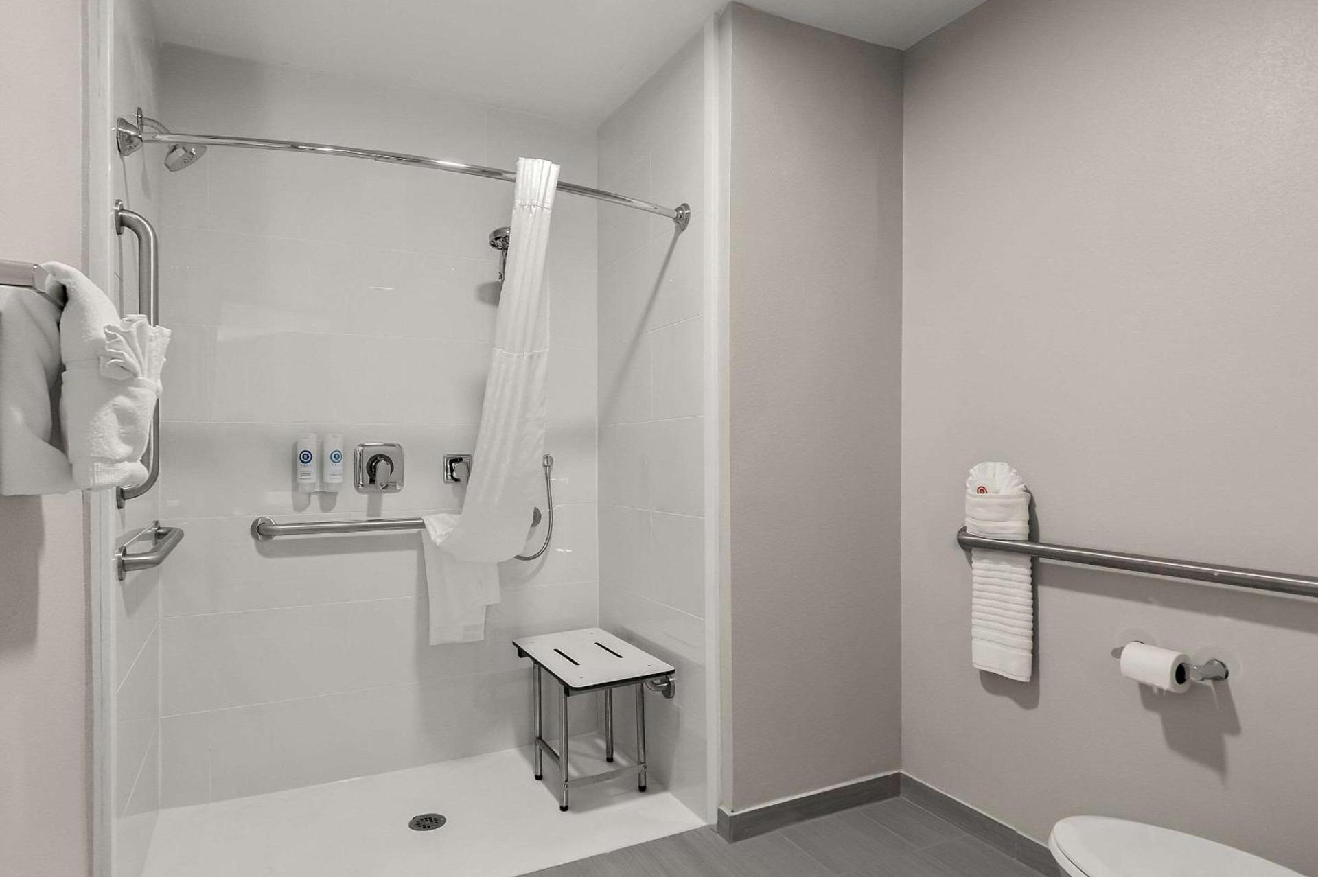 Comfort Inn Conroe photo 13