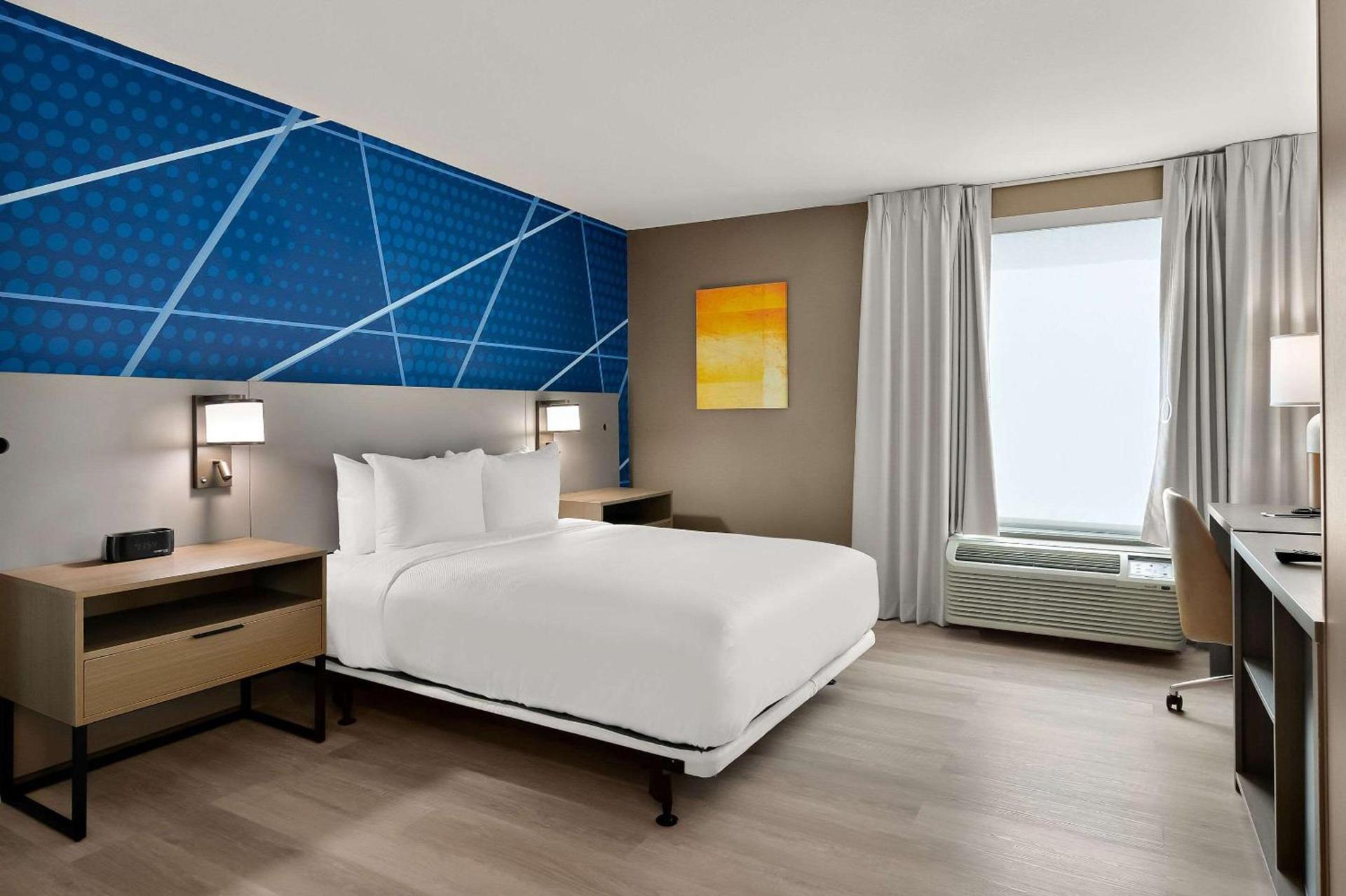 Comfort Inn Conroe photo 14