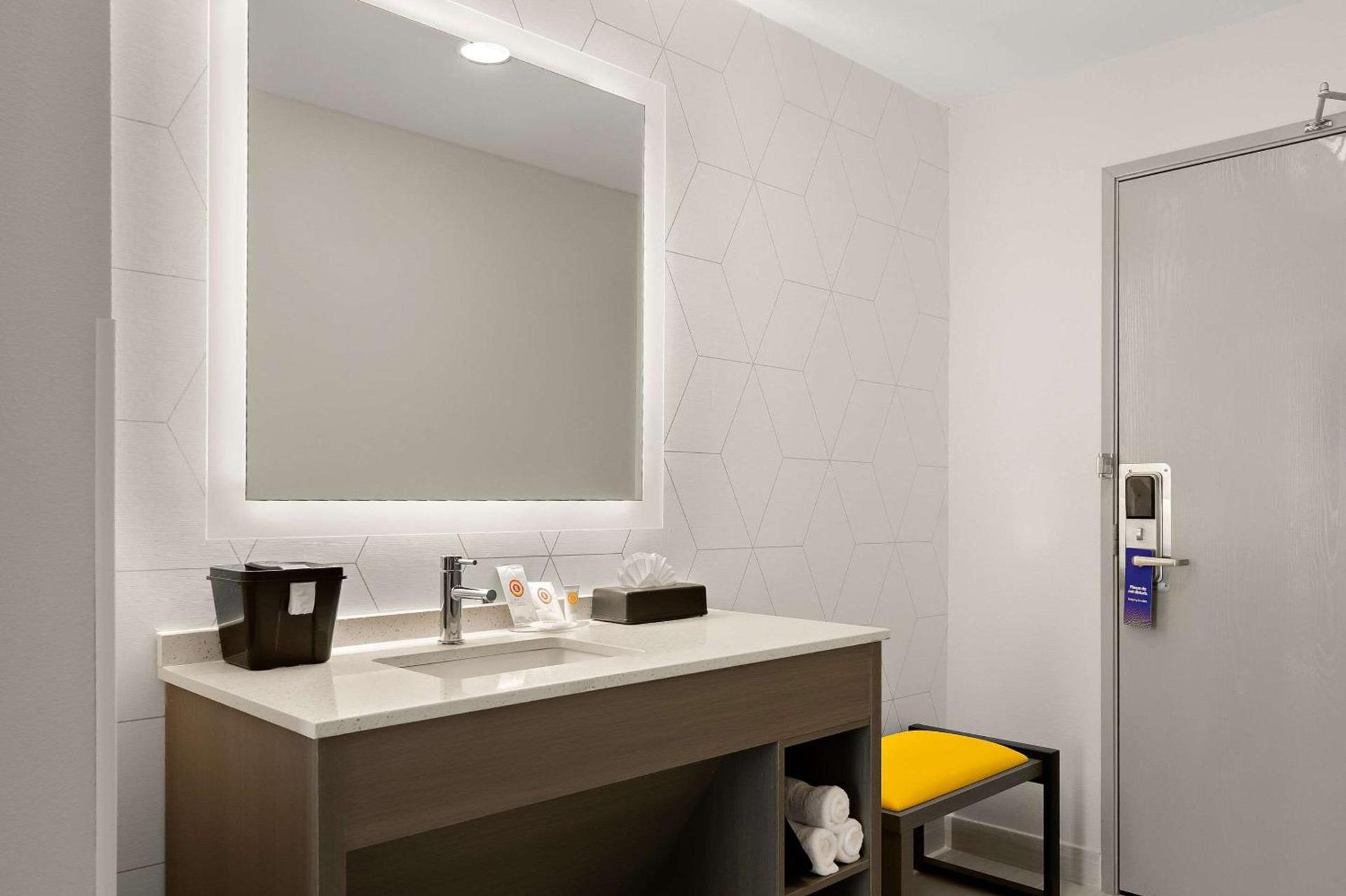 Comfort Inn Conroe photo 16