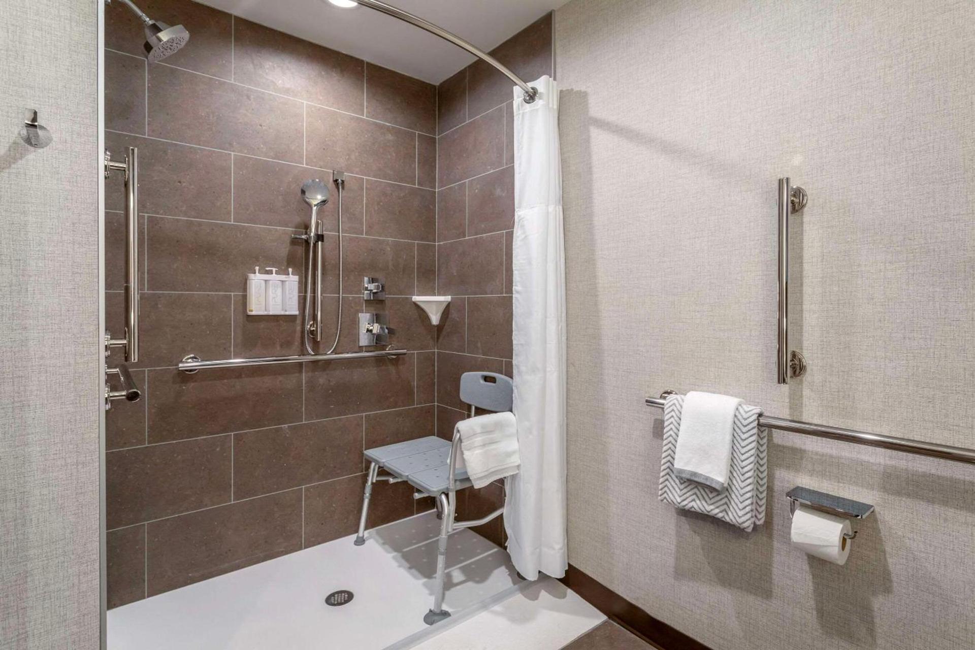 Cambria Hotel Pigeon Forge photo 34