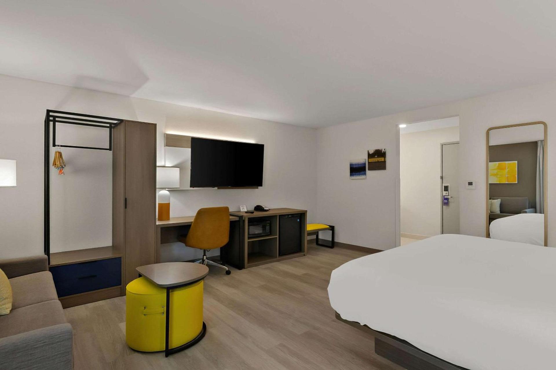 Comfort Inn Conroe photo 31