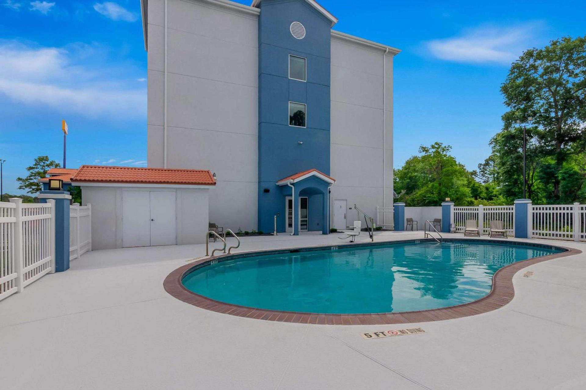 Comfort Inn Conroe photo 33