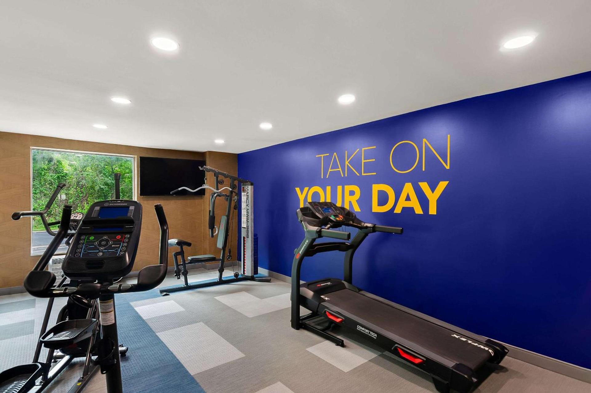 Comfort Inn Conroe photo 34