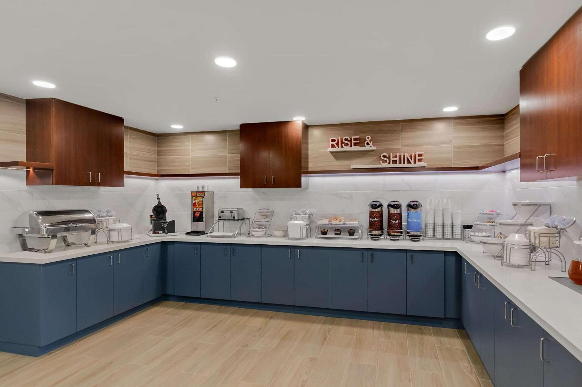 Comfort Inn Conroe photo 38