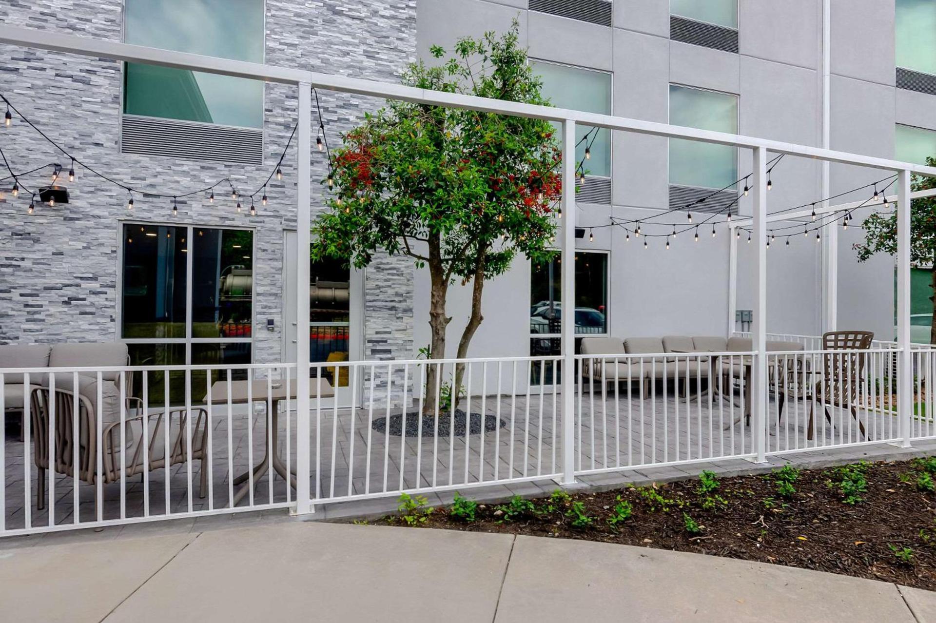 Comfort Inn Conroe photo 41