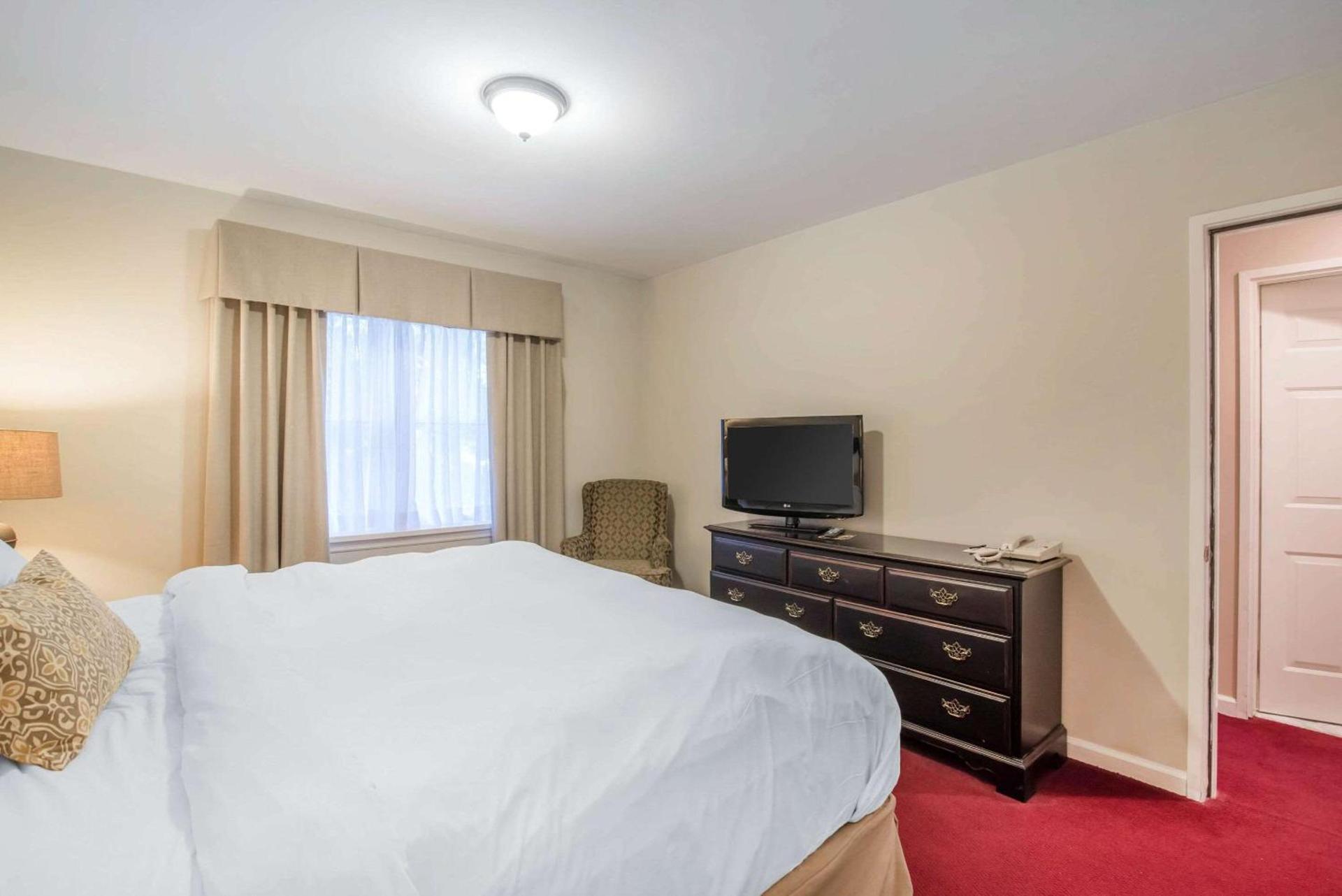 The Century House Latham - North Albany, an Ascend Collection Hotel photo 37