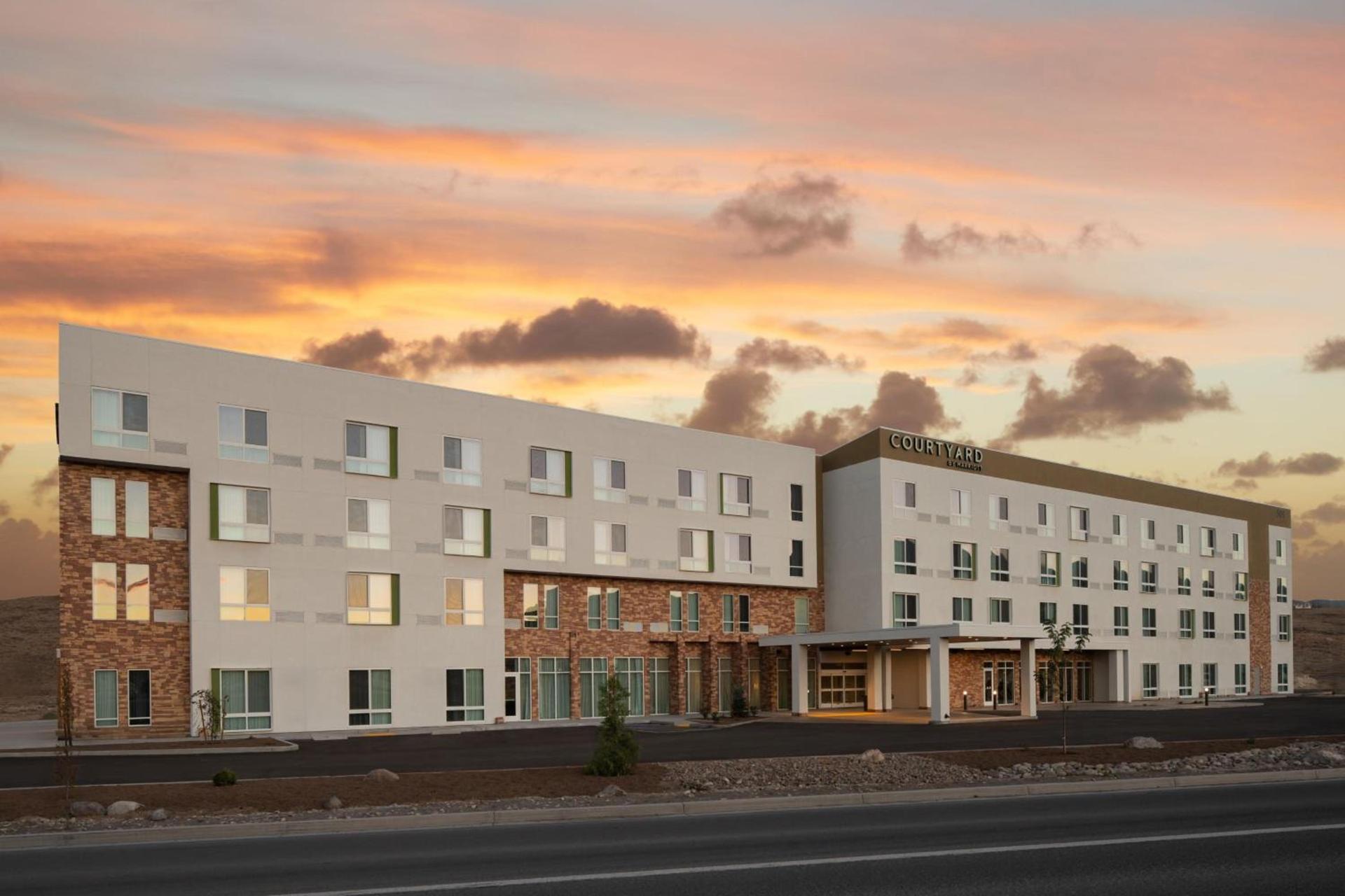 Courtyard by Marriott Reno Sparks photo 2