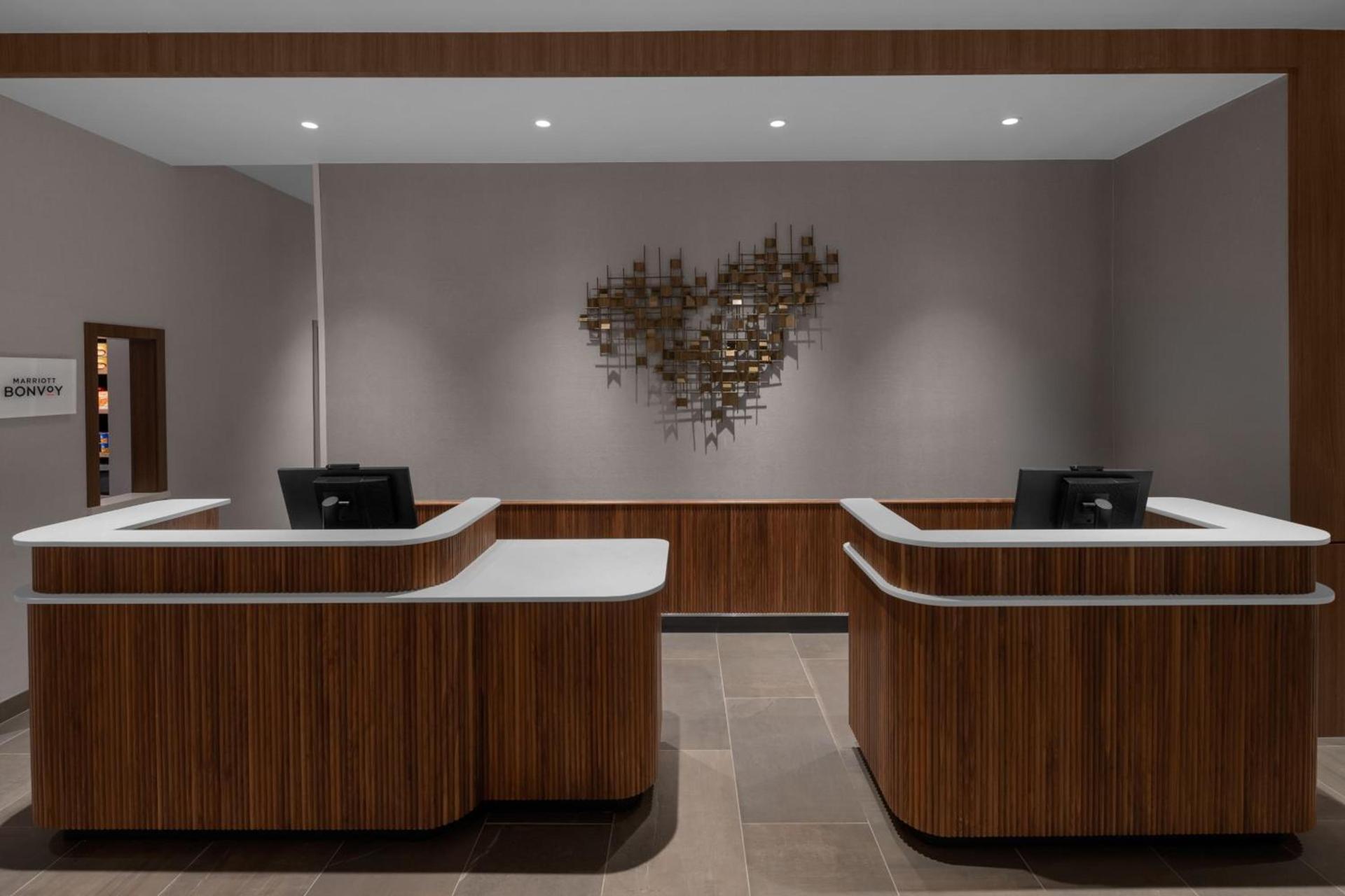 Courtyard by Marriott Reno Sparks photo 3