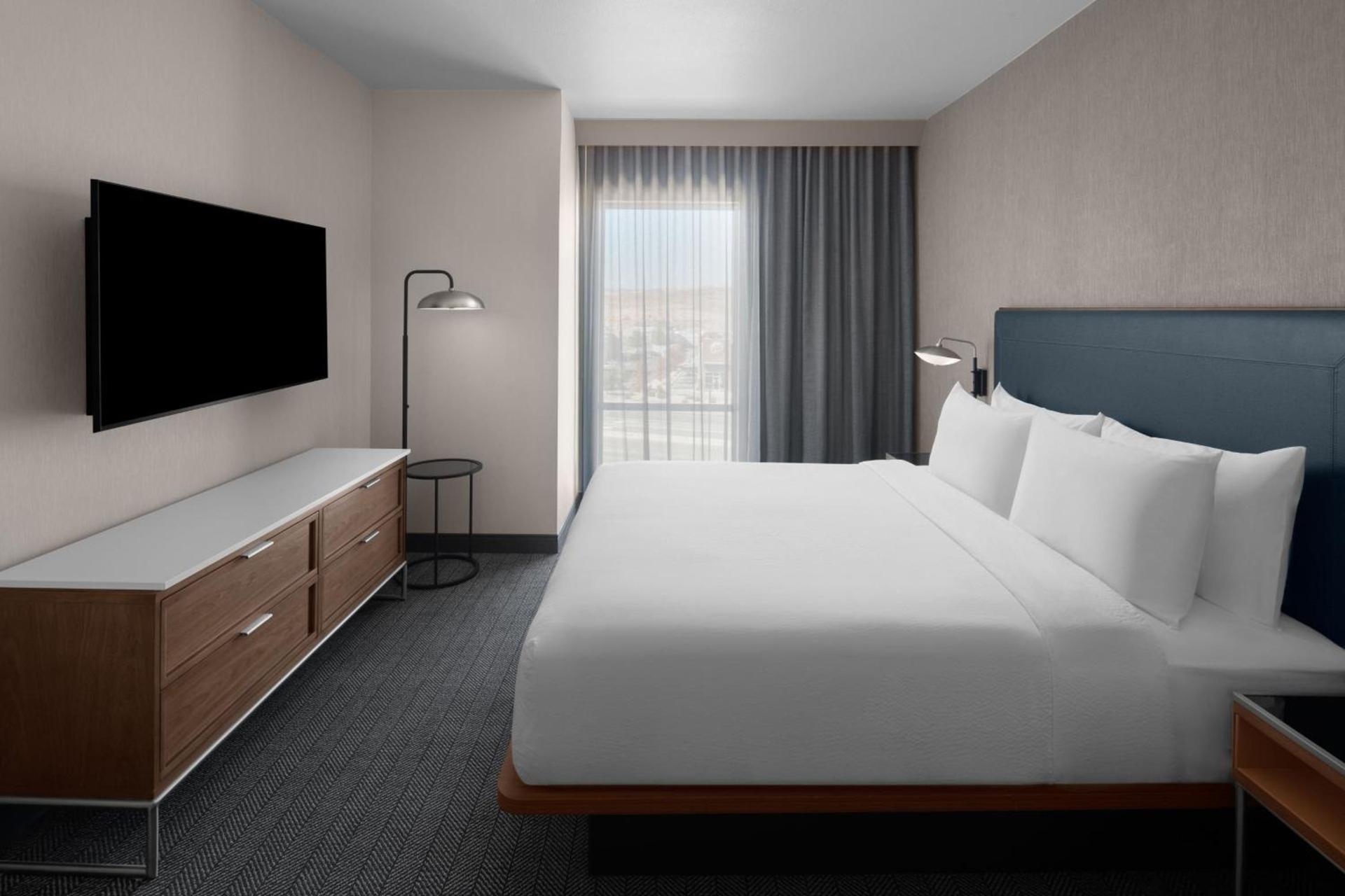 Courtyard by Marriott Reno Sparks photo 13