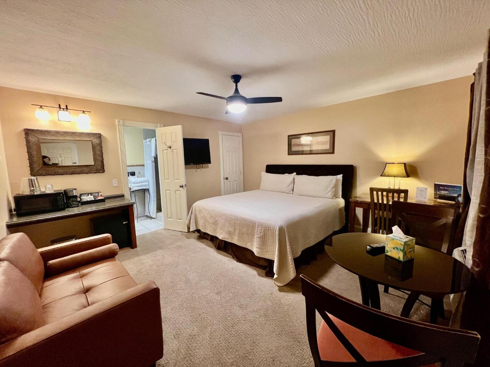 The Mount Vernon Inn photo 27