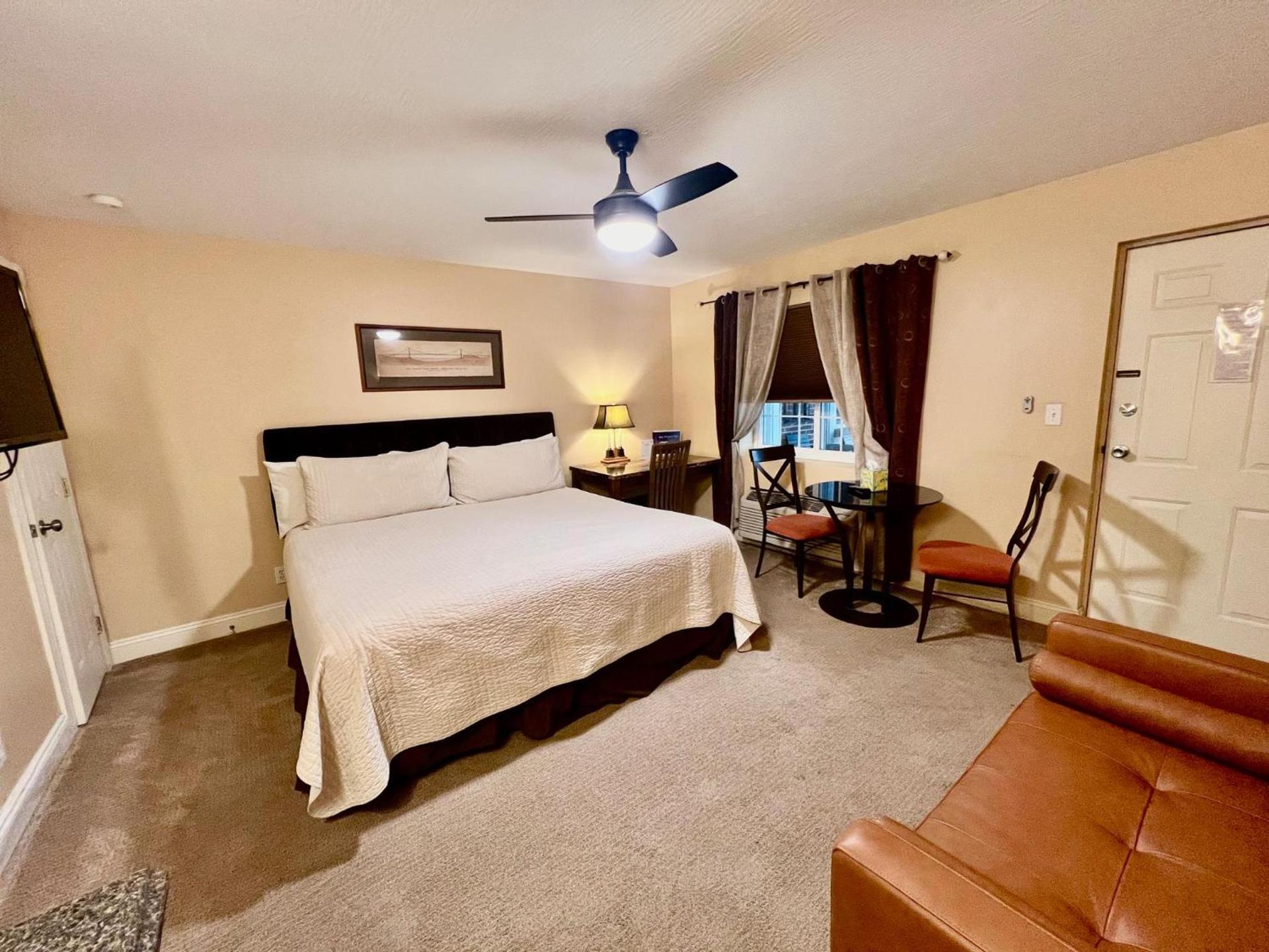 The Mount Vernon Inn photo 32