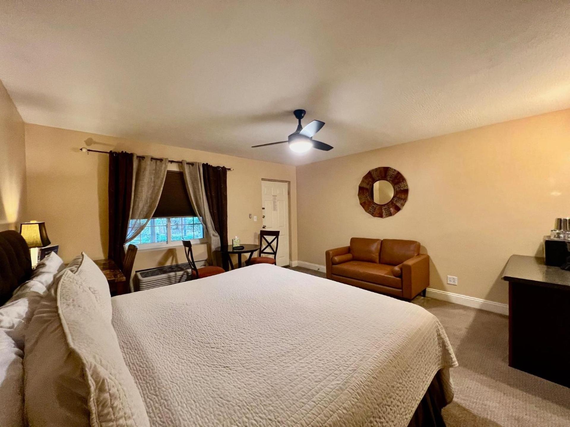 The Mount Vernon Inn photo 34