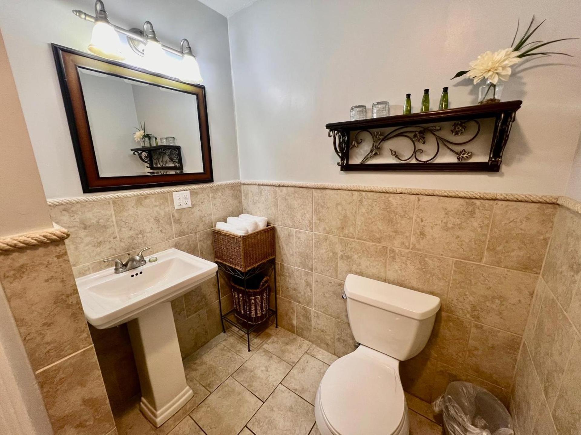 The Mount Vernon Inn photo 40