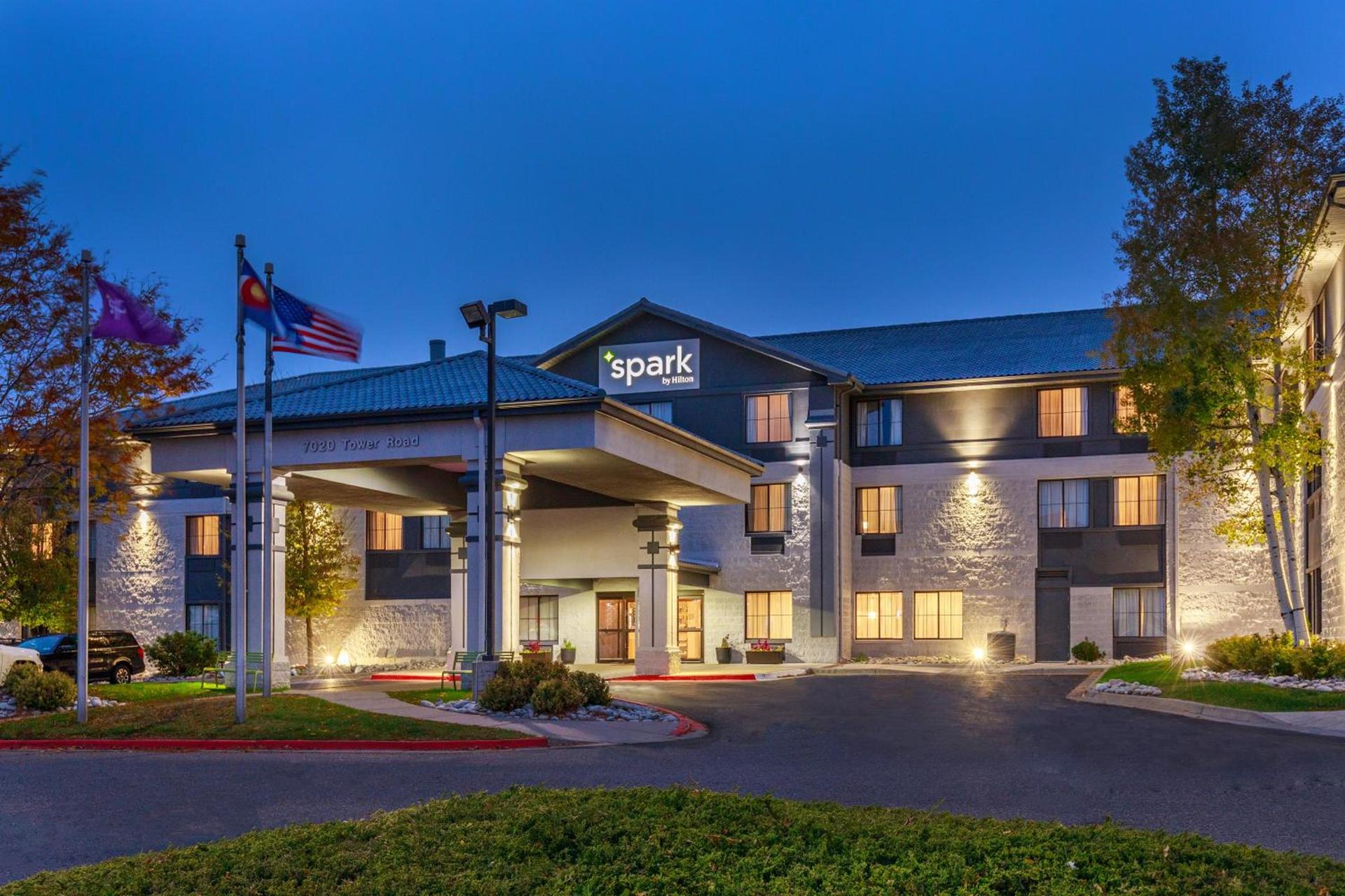 Spark by Hilton Denver International Airport photo 1
