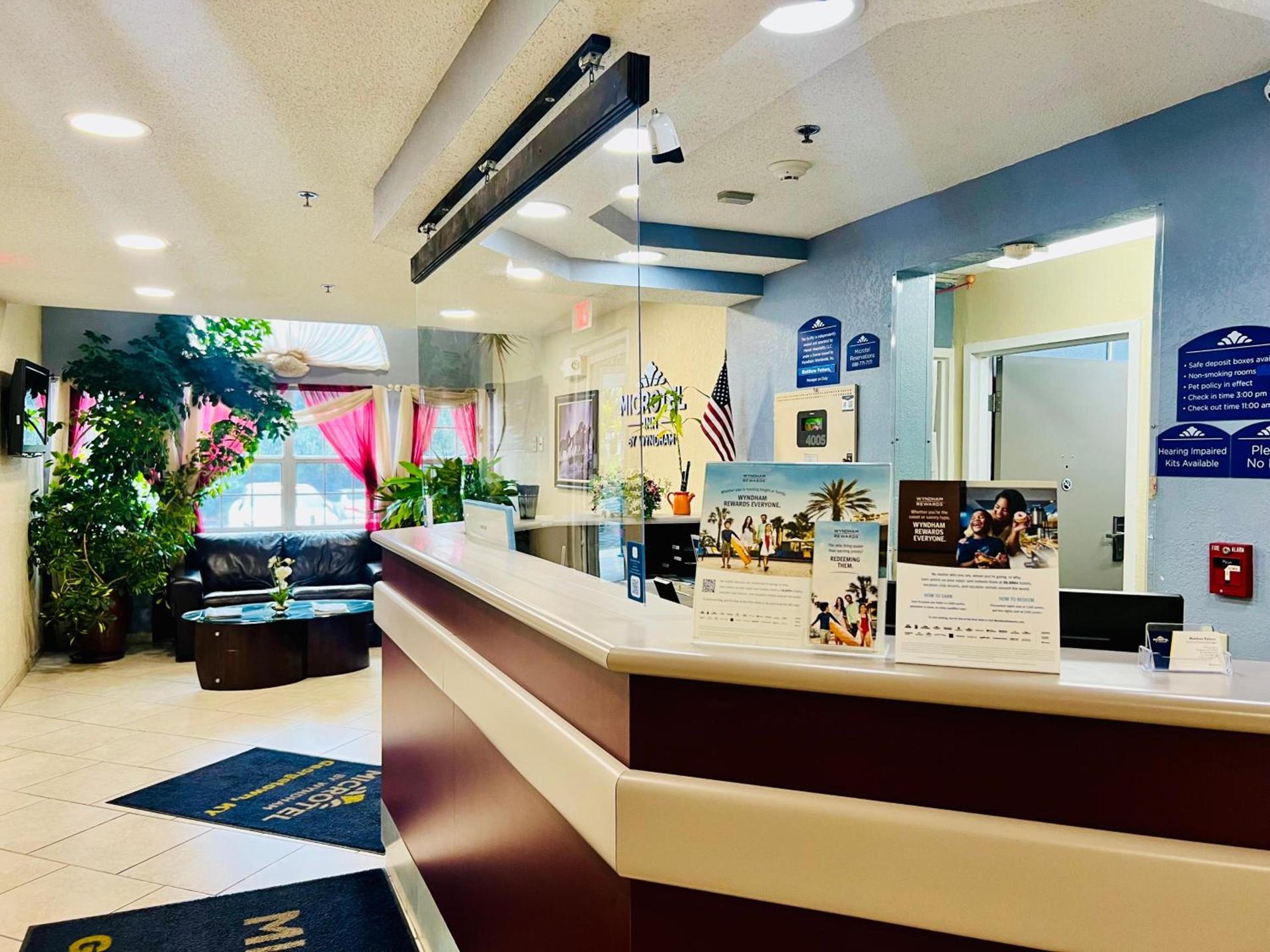 Microtel Inn Georgetown - Lexington North photo 2